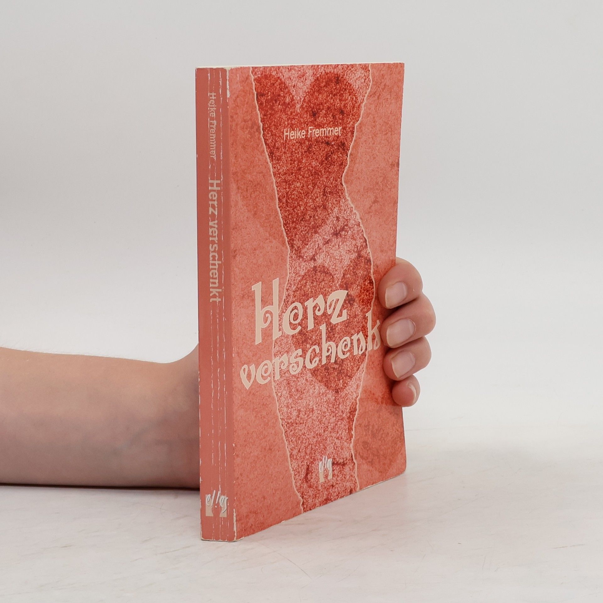 Heike Fremmer Herz verschenkt