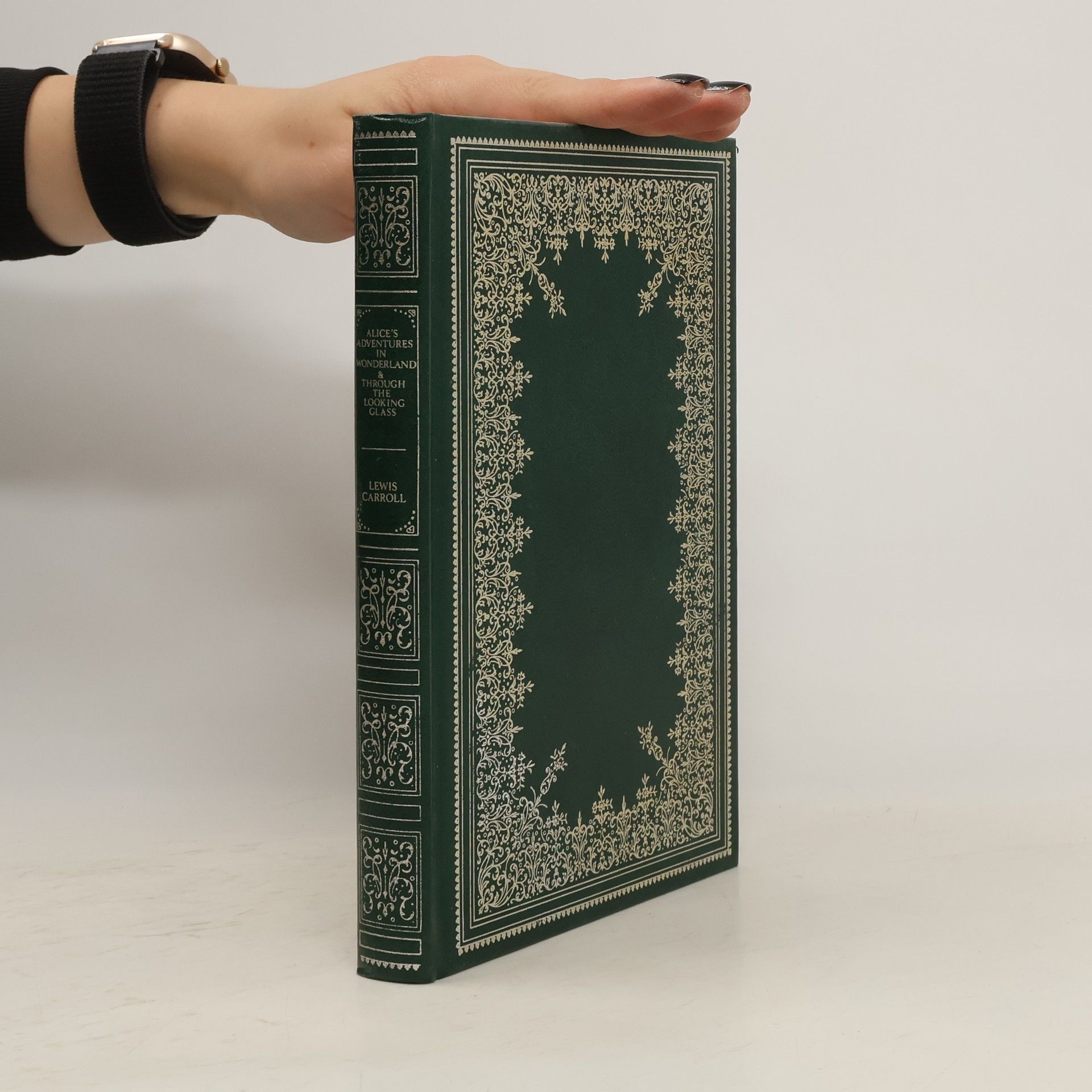 Lewis Carroll Alice's Adventures in Wonderland & Through the Looking-Glass