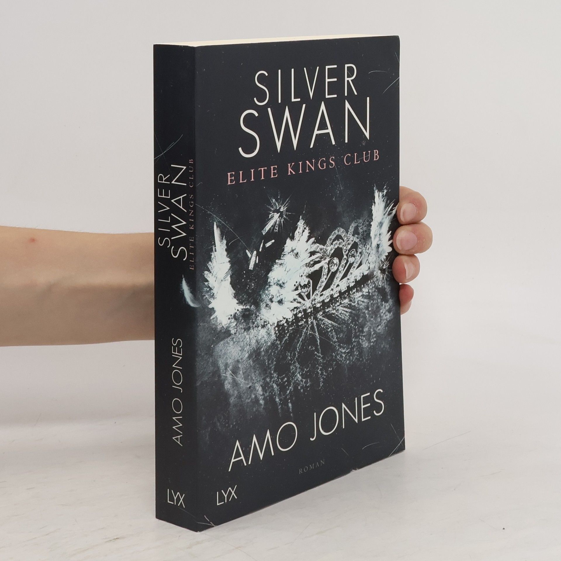 Amo Jones Silver Swan - Elite Kings Club