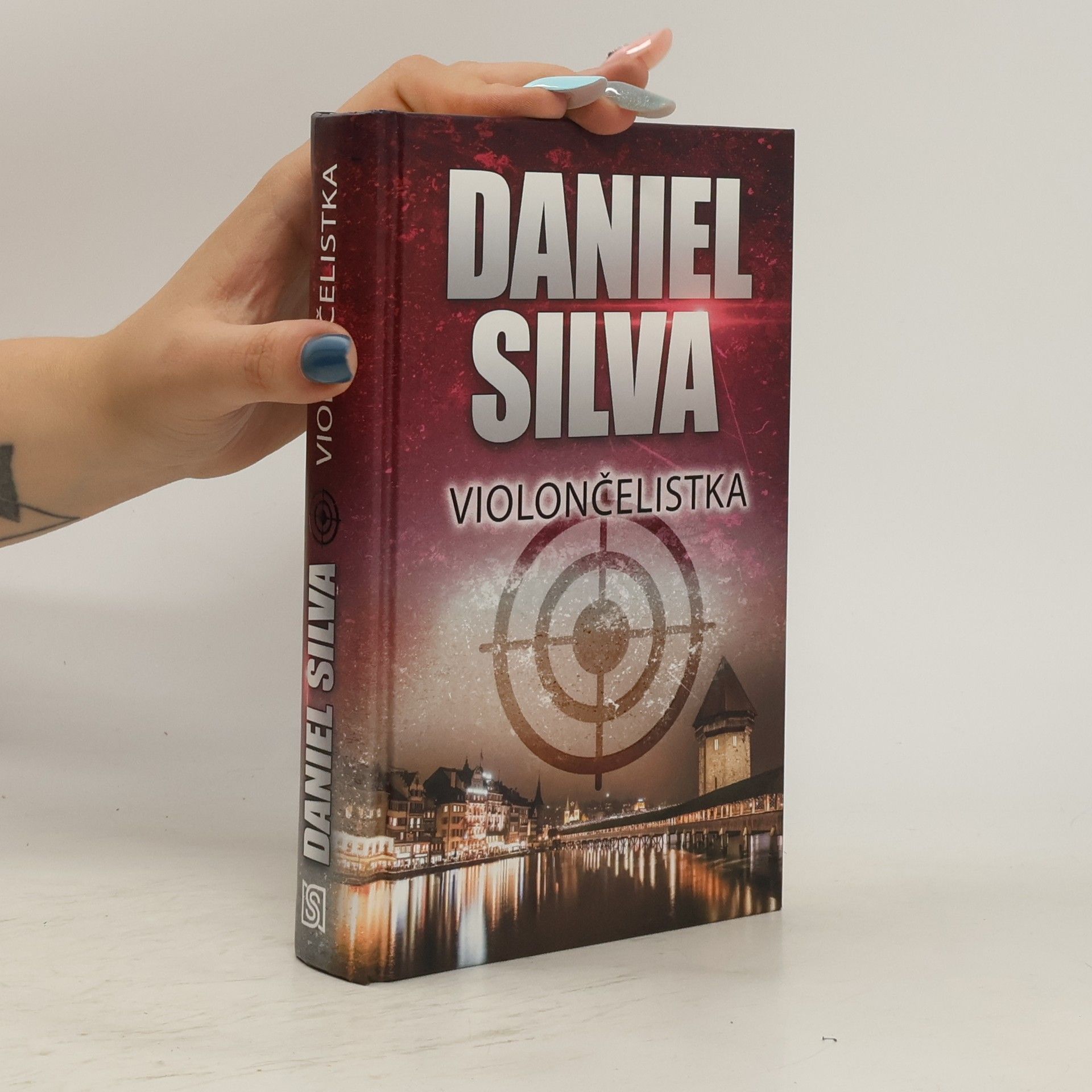 Daniel Silva Violončelistka