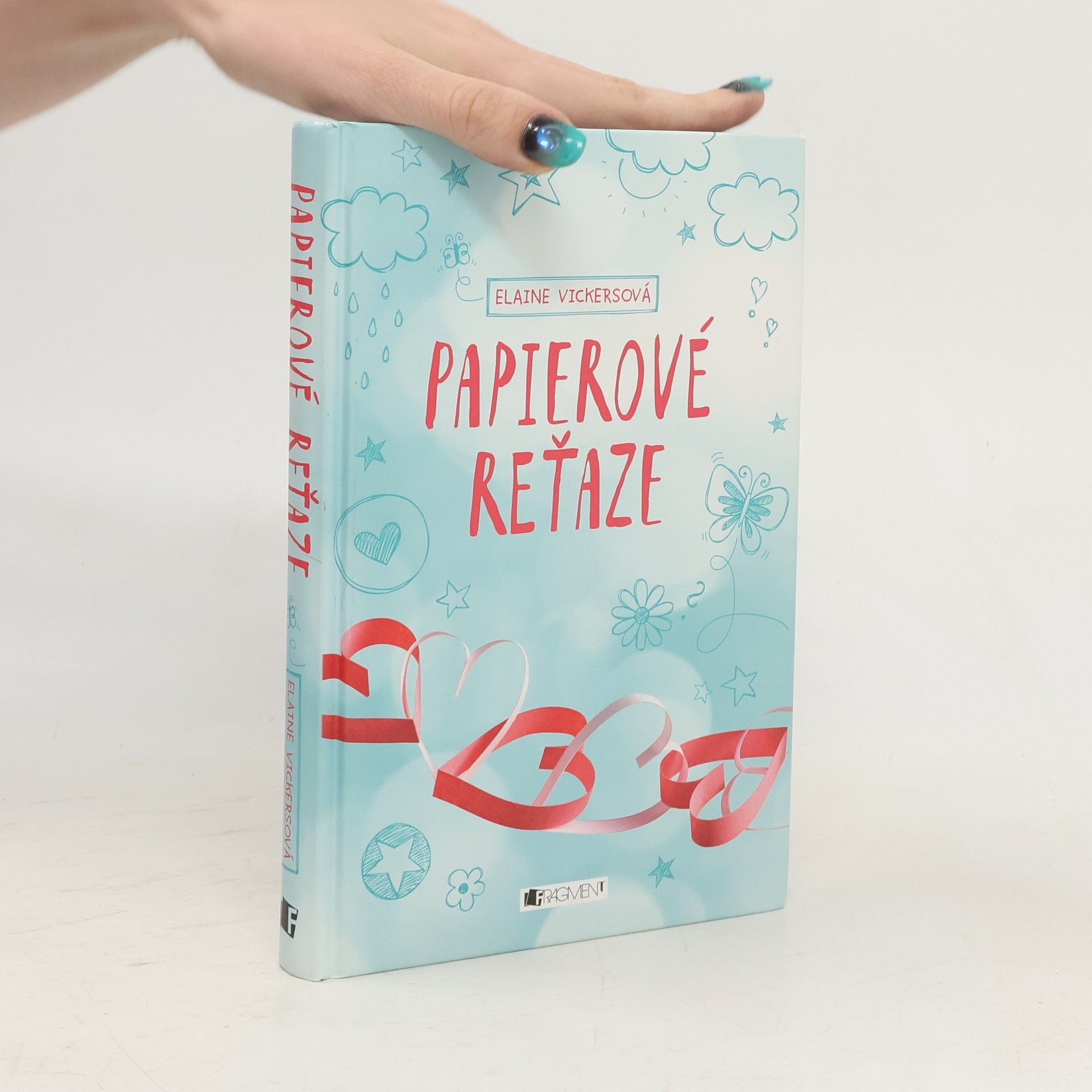 Elaine Vickers Papierové reťaze