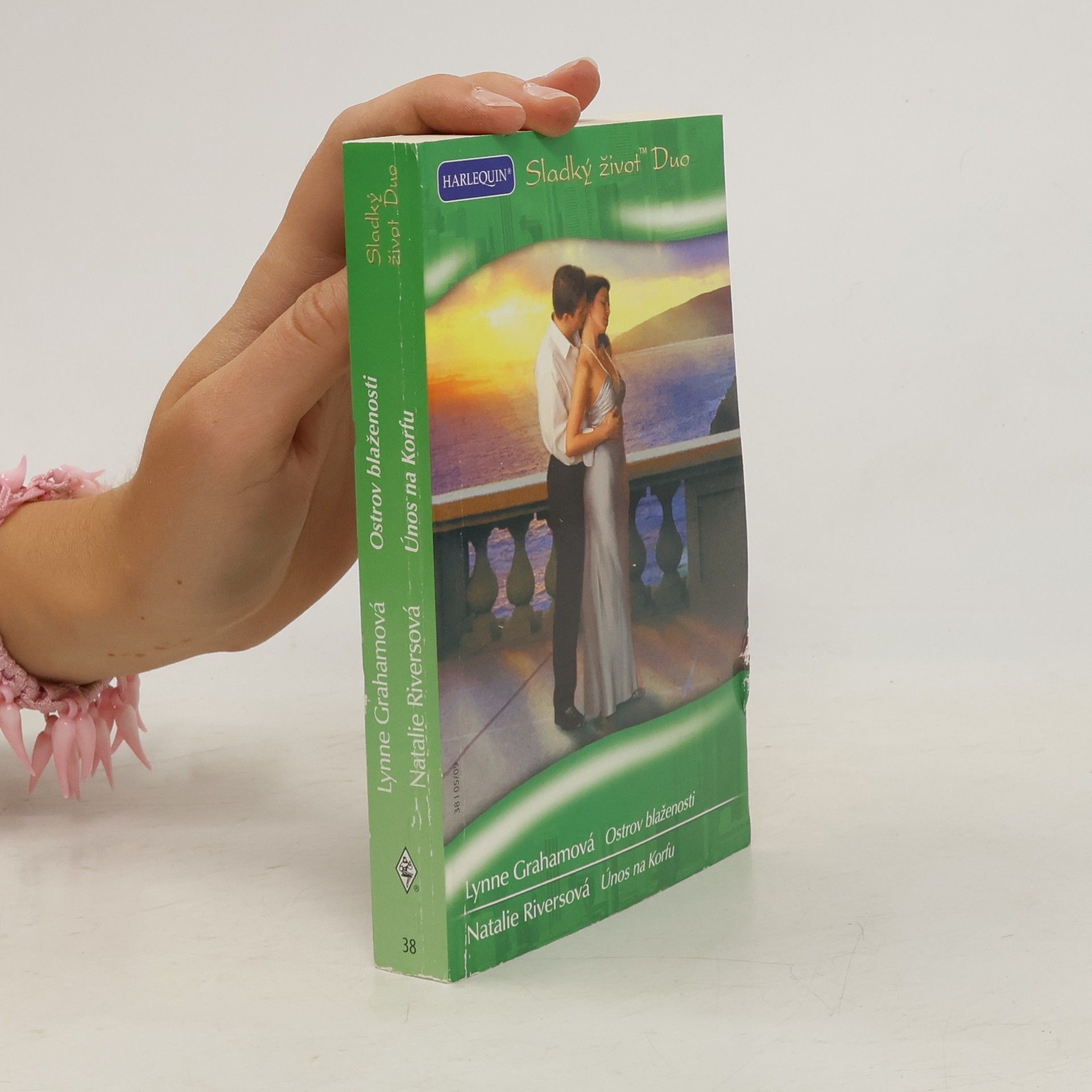 Lynne Graham Ostrov blaženosti / Únos na Korfu
