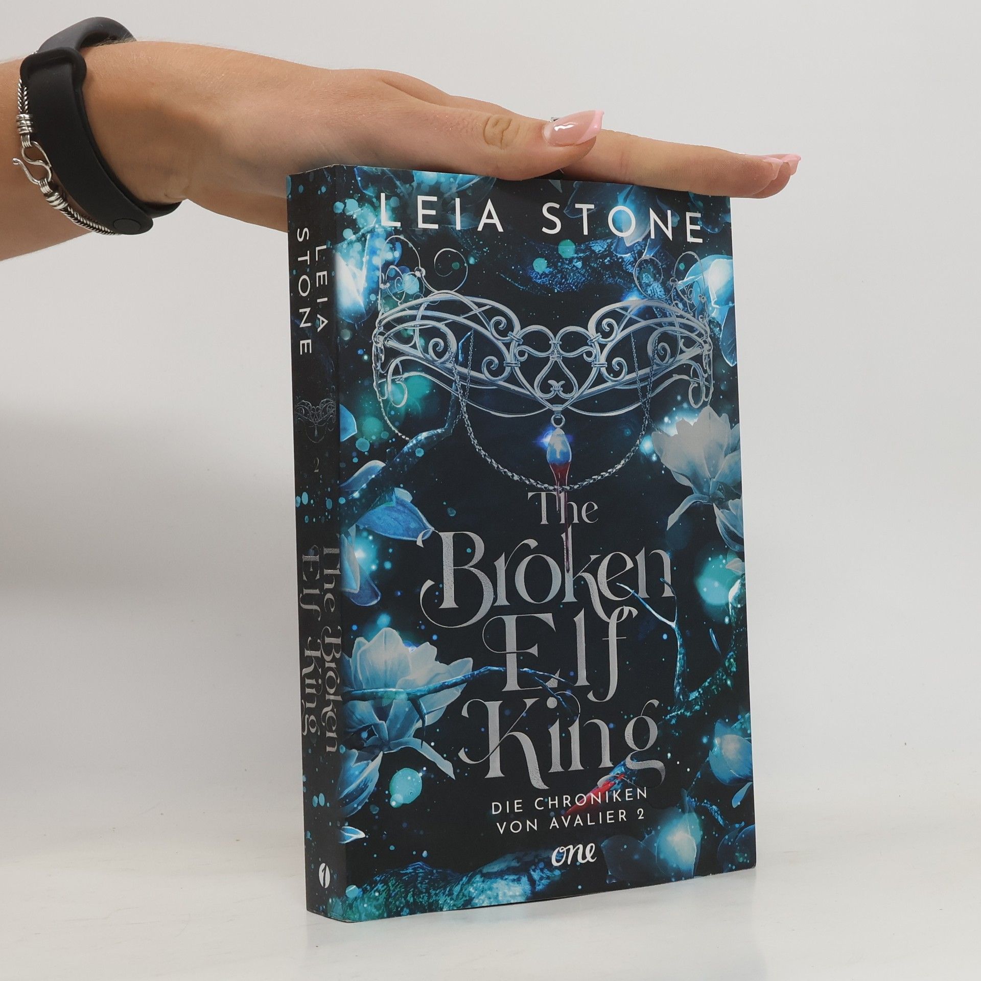Leia Stone The Broken Elf King / Die Chroniken von Avalier Bd.2