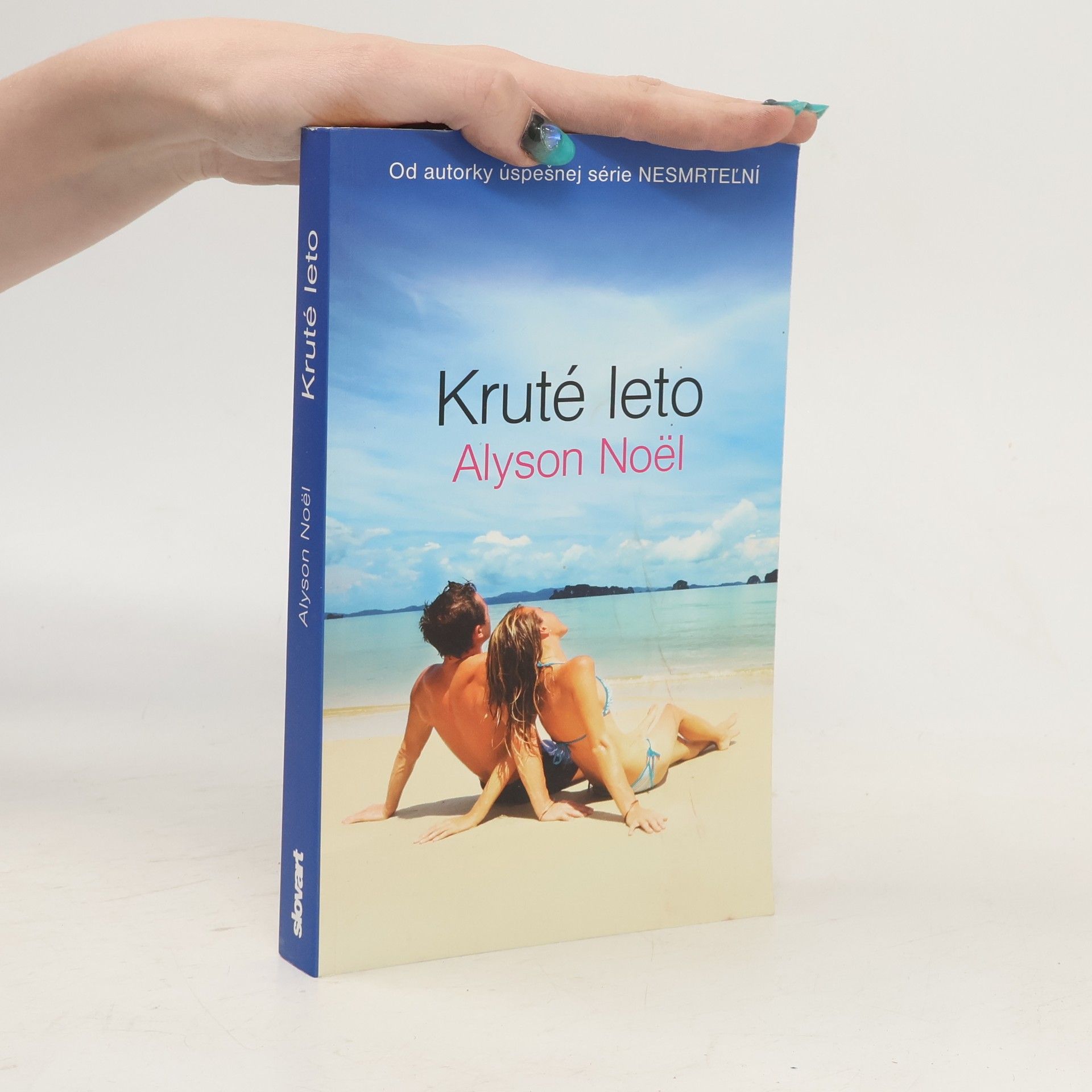 Alyson Noë͏l Kruté leto