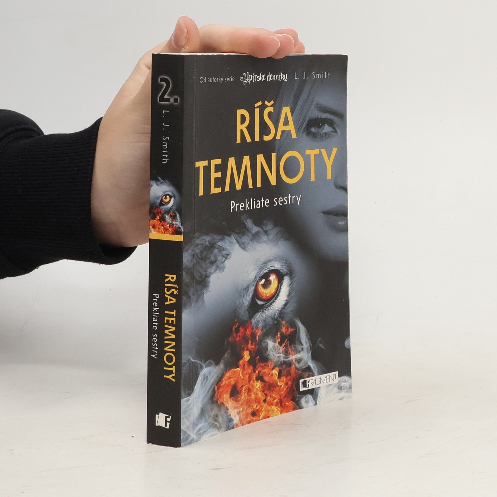 Lisa J. Smith Ríša temnoty - prekliate sestry
