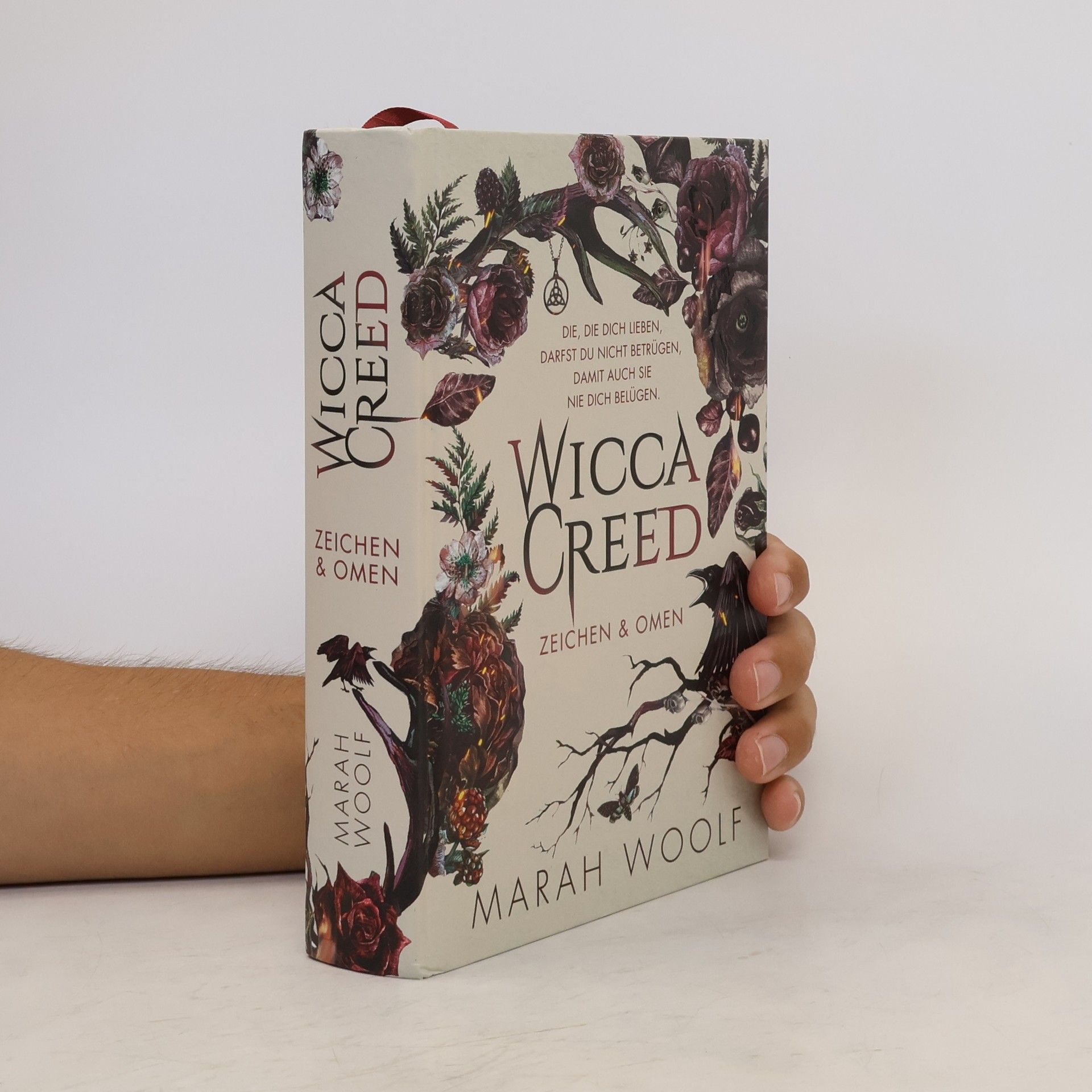 Marah Woolf WiccaCreed. Zeichen & Omen