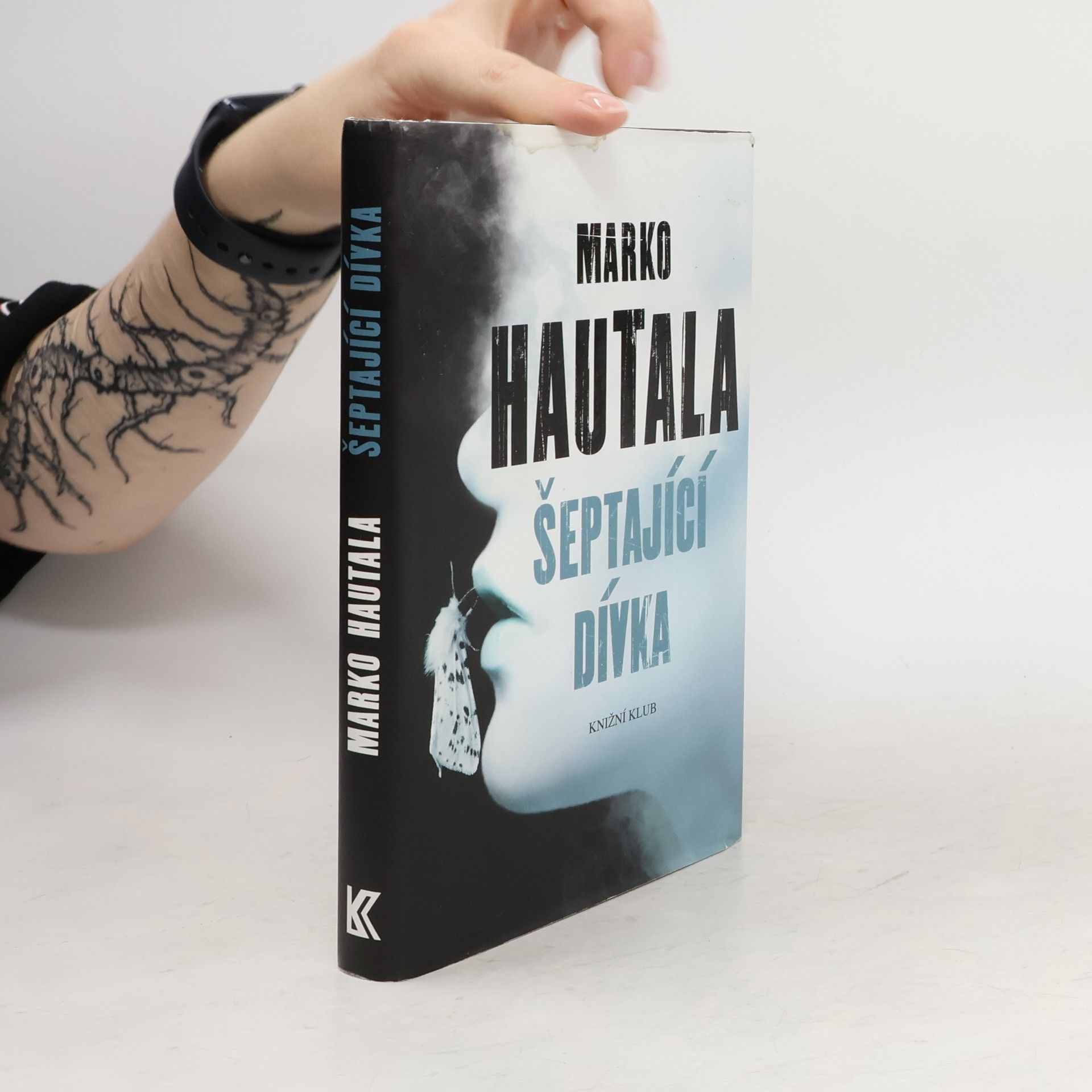 Marko Hautala Šeptající dívka