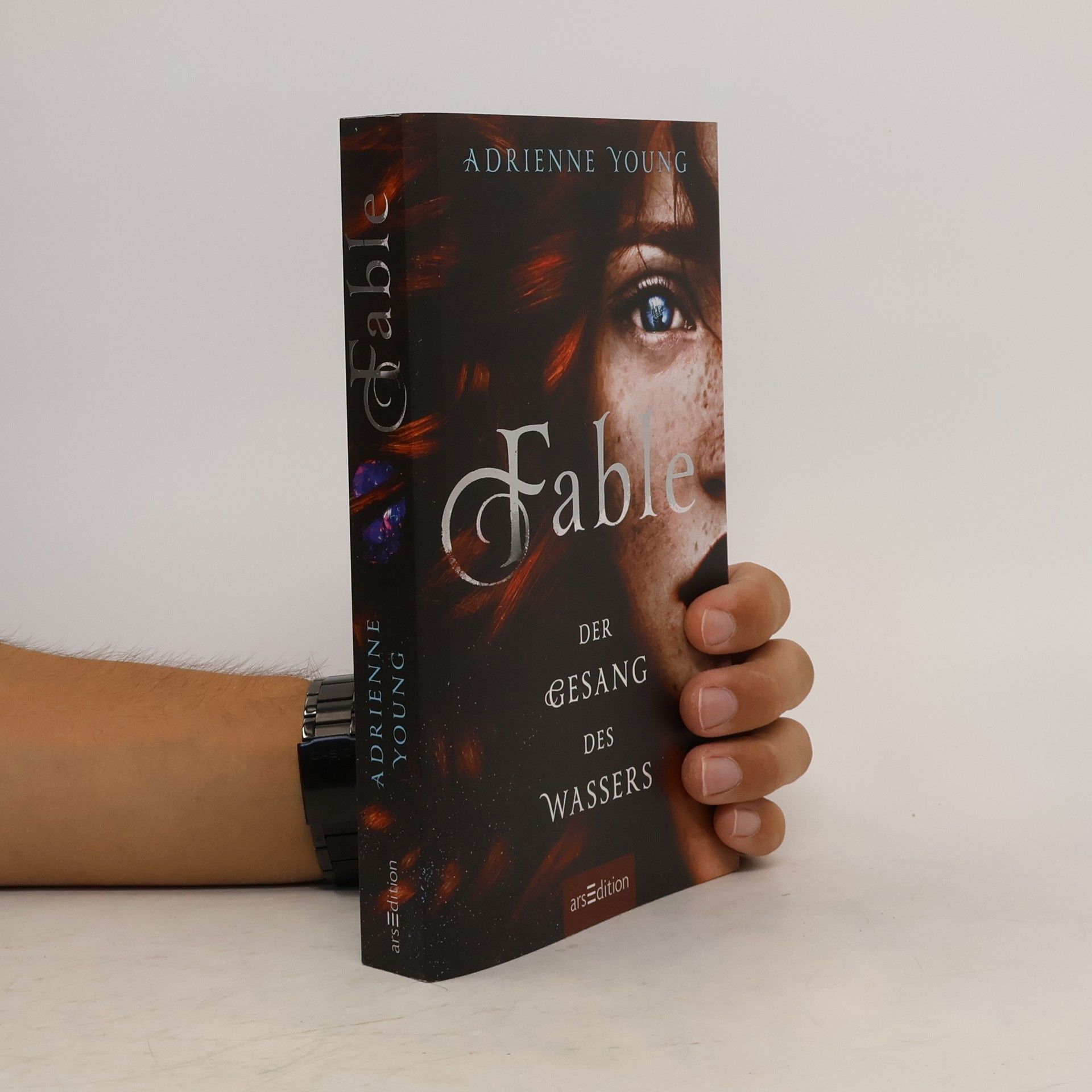 Adrienne Young Fable - Der Gesang des Wassers (Fable 1)