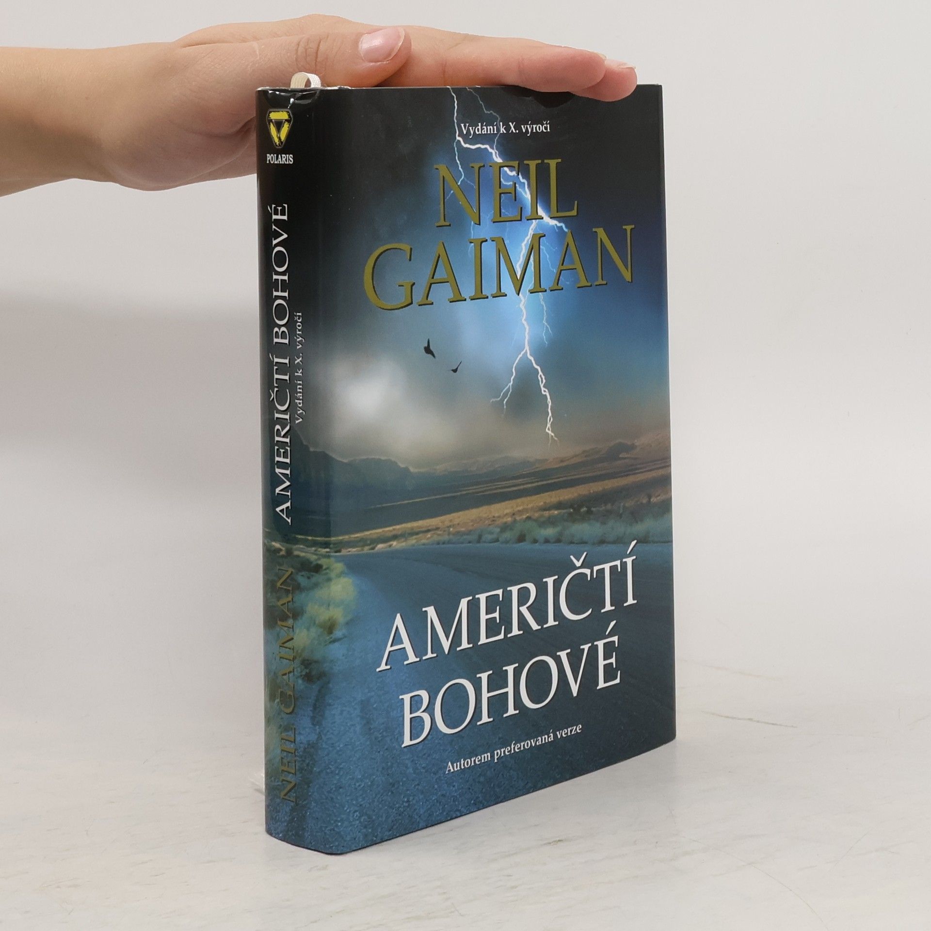 Neil Gaiman Američtí bohové