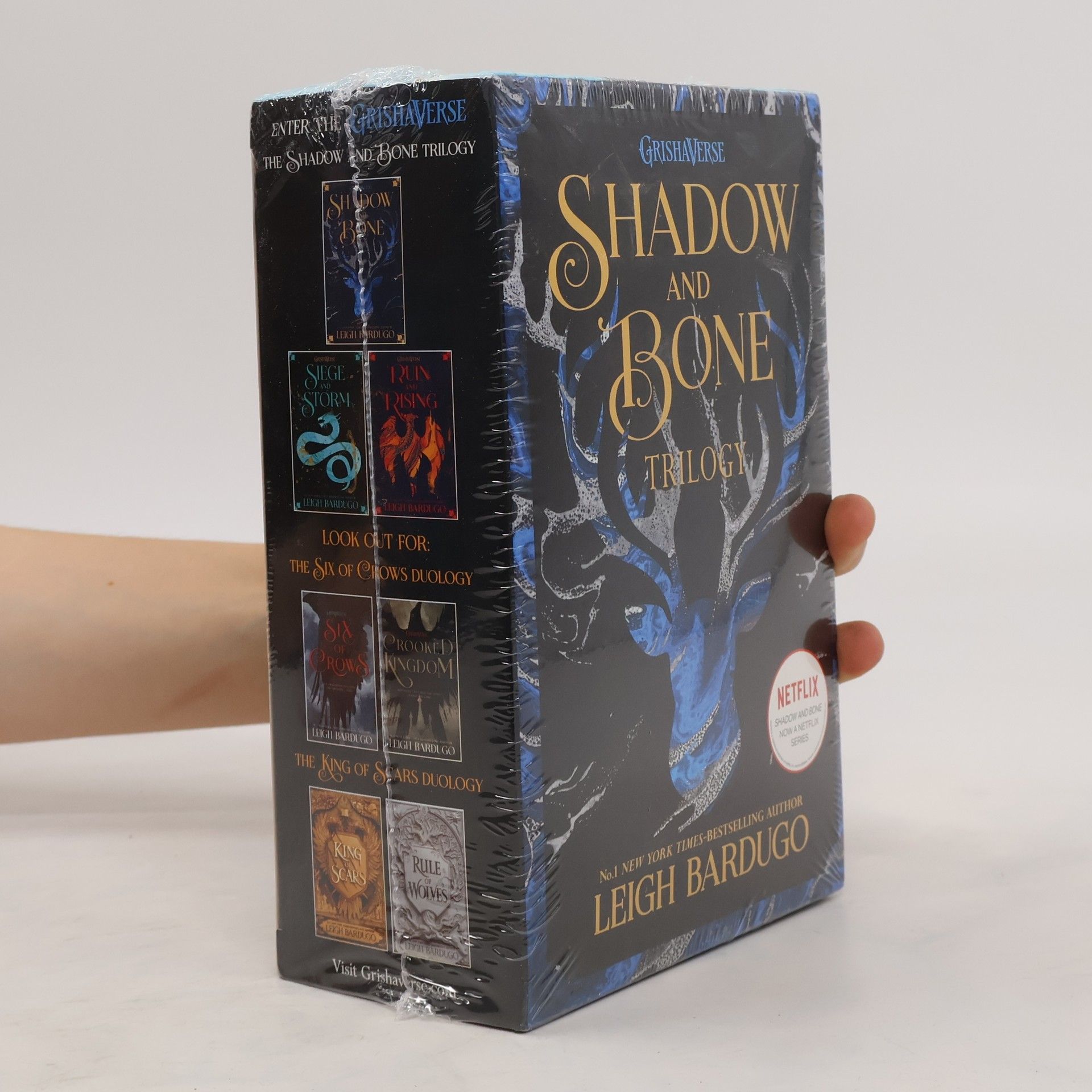 Leigh Bardugo Shadow and Bone Trilogy