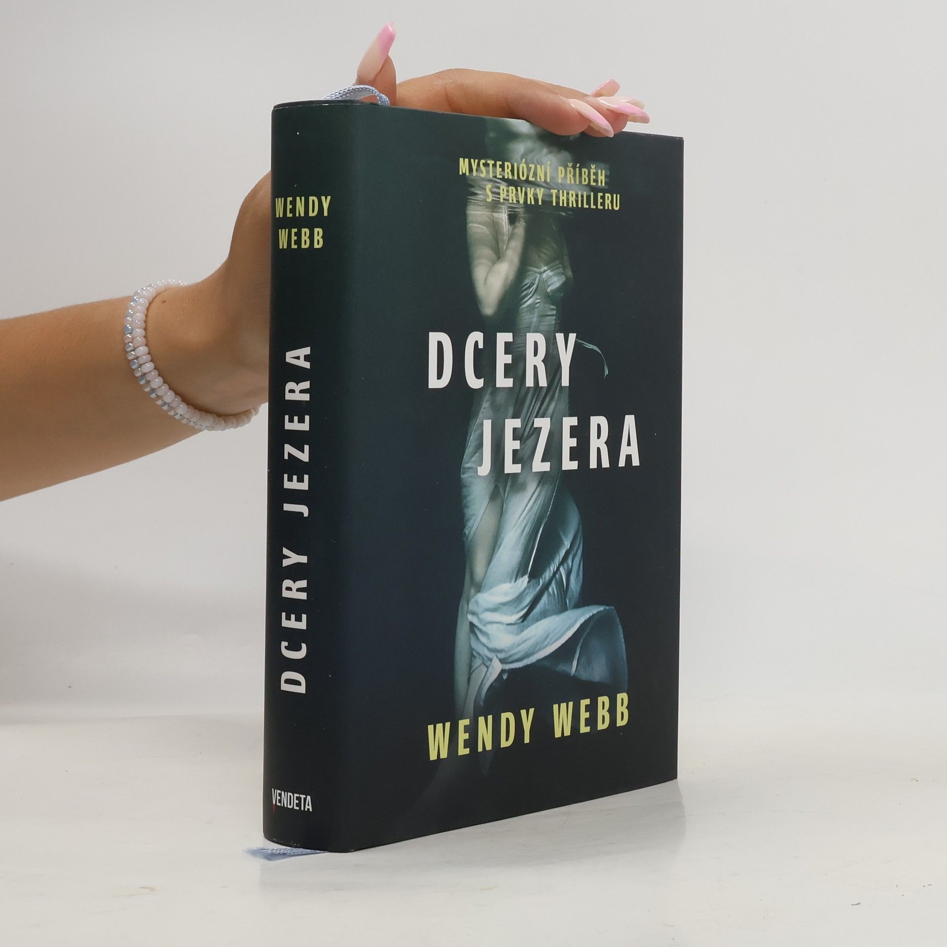 Wendy Webb Dcery jezera