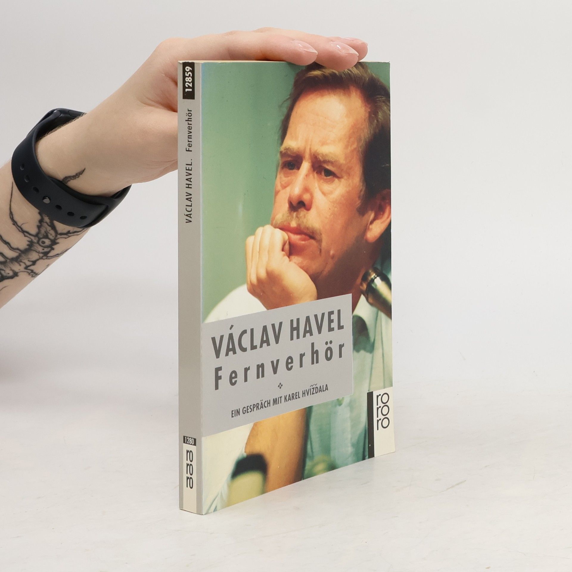 Václav Havel Dálkový výslech. Německy Fernverhör : ein Gespräch mit Karel Hvížďala