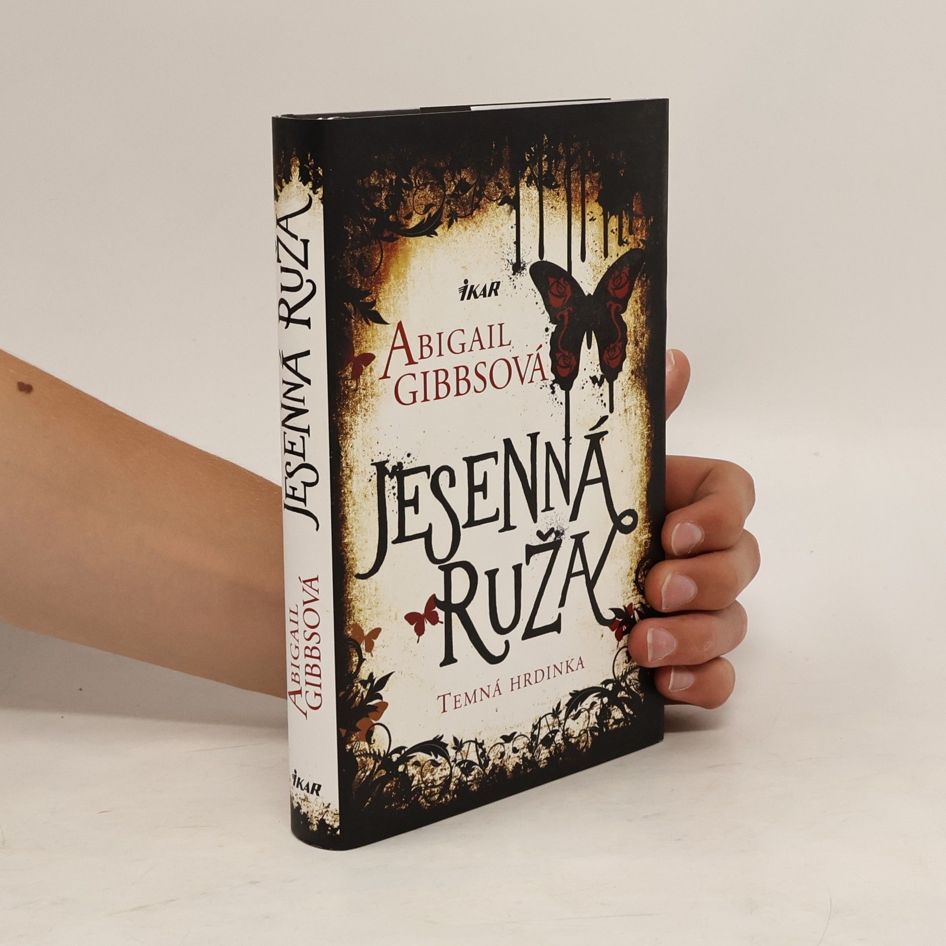 Abigail Gibbs Jesenná ruža