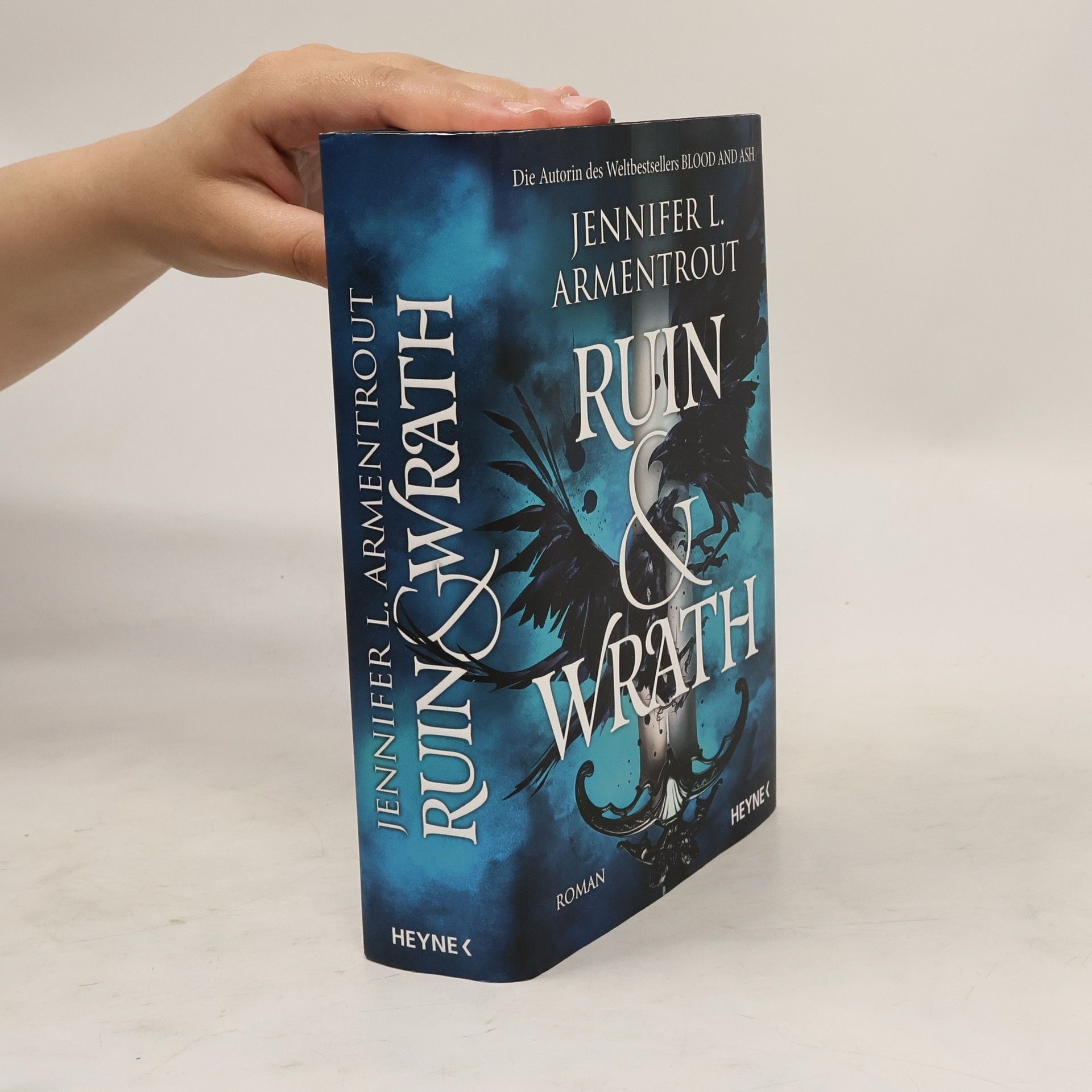 Jennifer L. Armentrout Ruin and Wrath. Roman