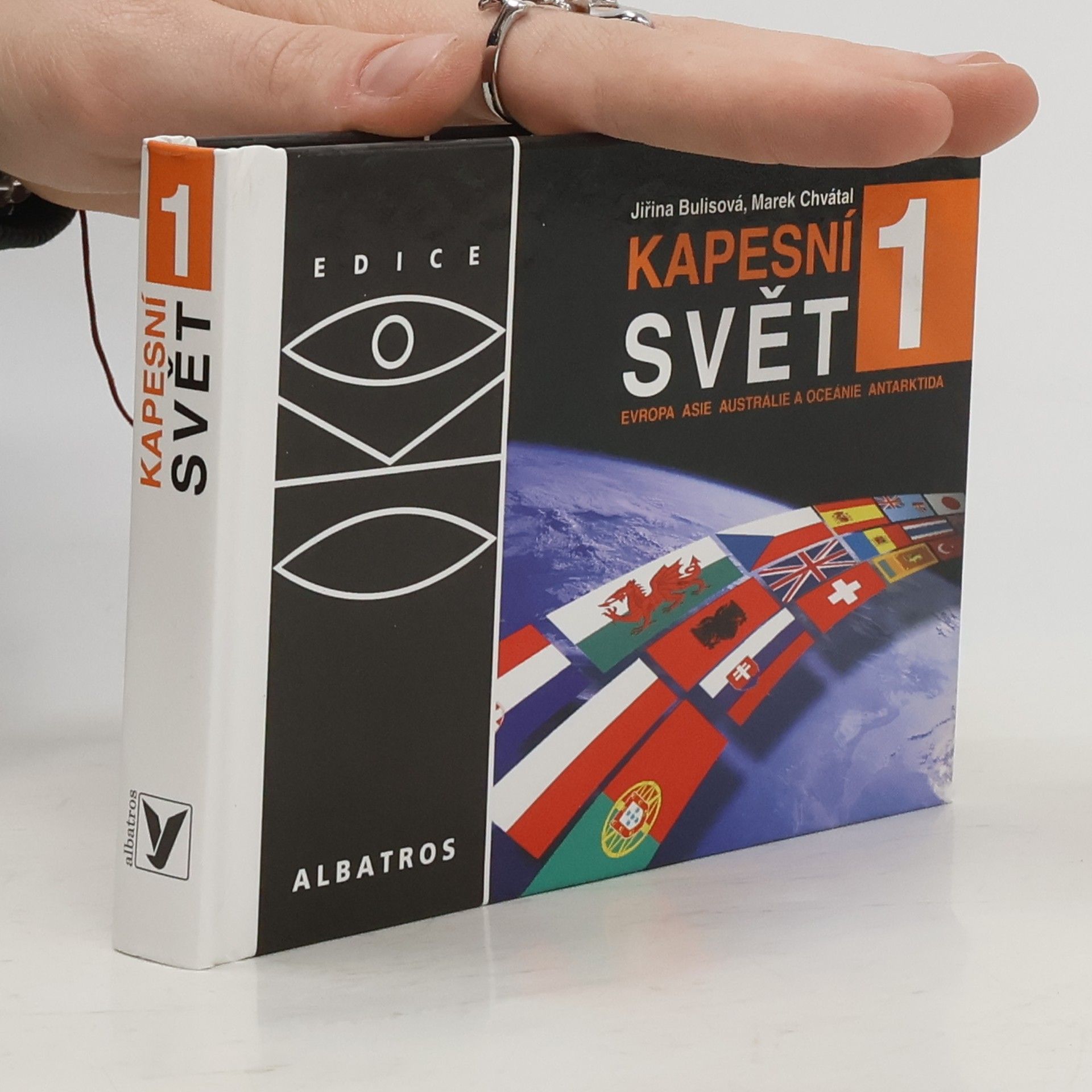 Jiřina Bulisová Kapesní svět 1 : [Evropa, Asie, Austrálie a Oceánie, Antarktida]