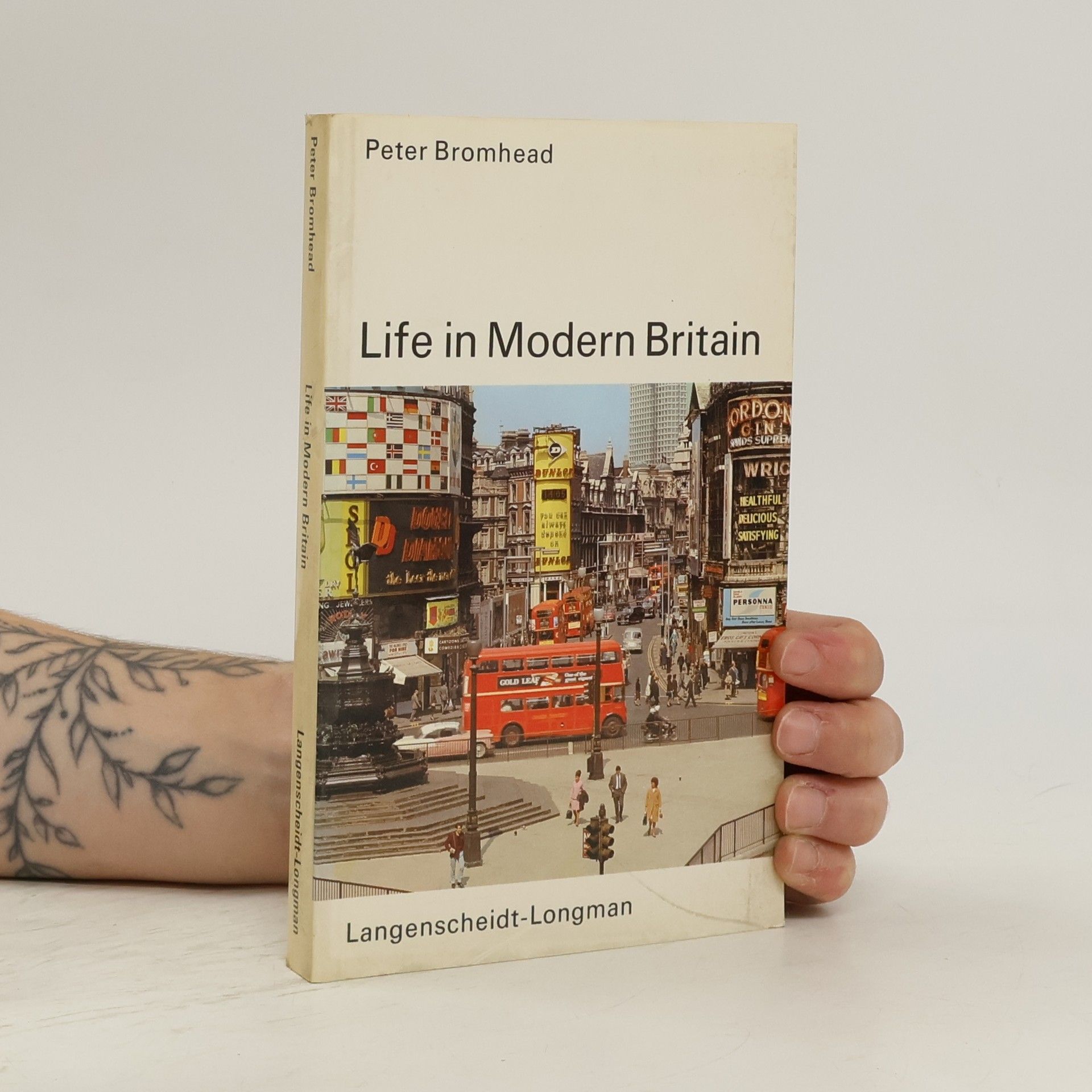 Peter Bromhead Life in modern Britain