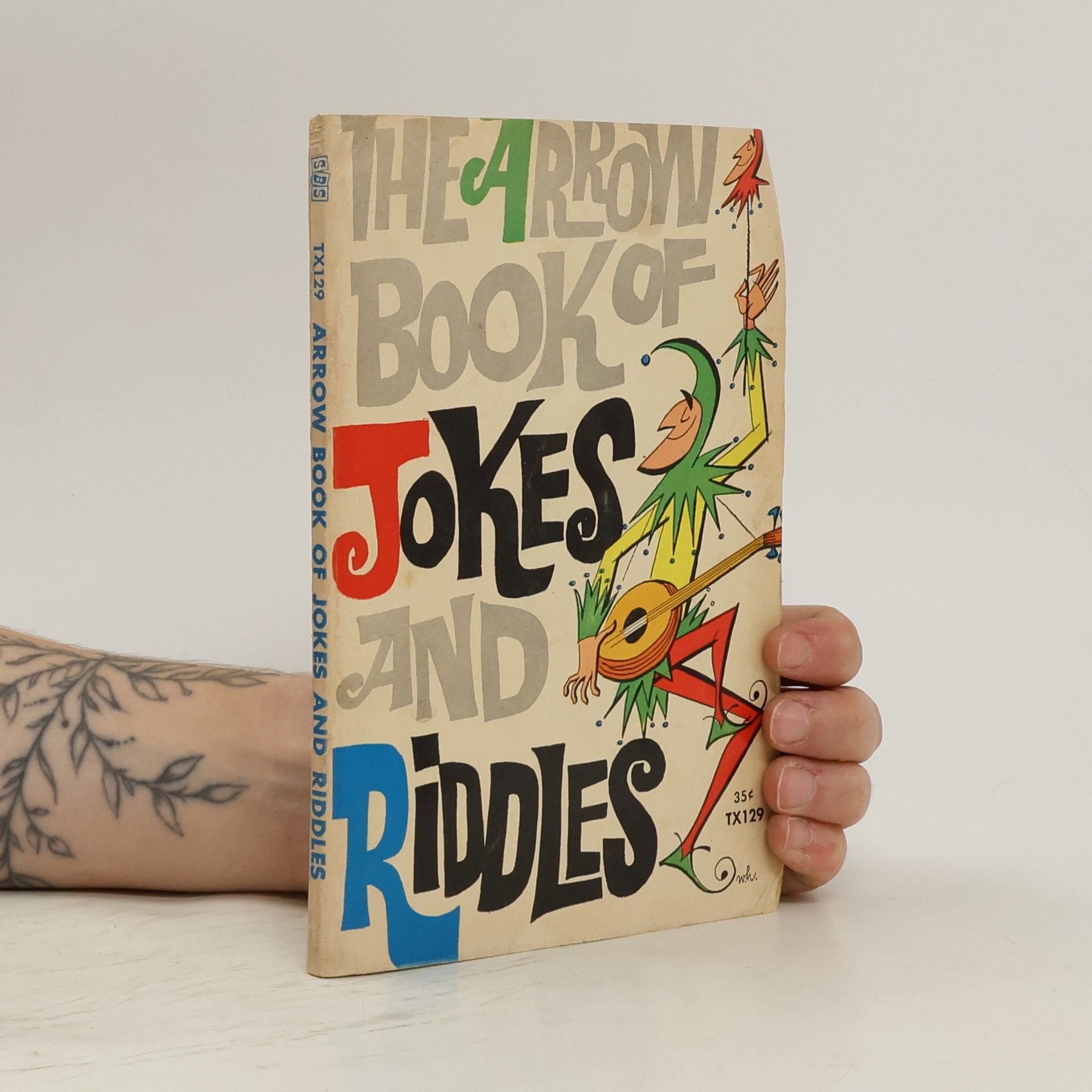 Collectif d'auteurs The Arrow Book of Jokes and Riddles
