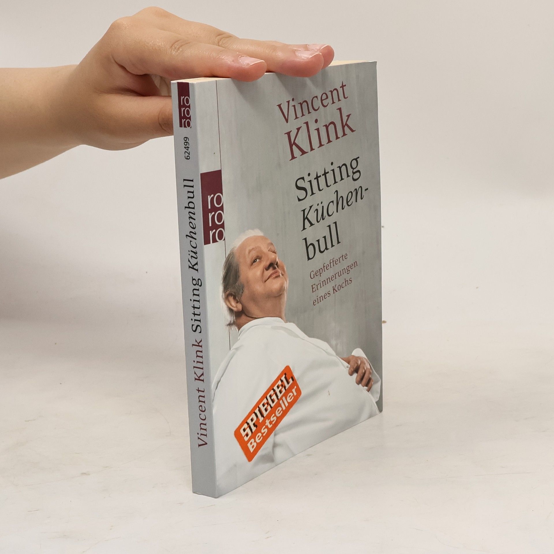Vincent Klink Sitting Küchenbull