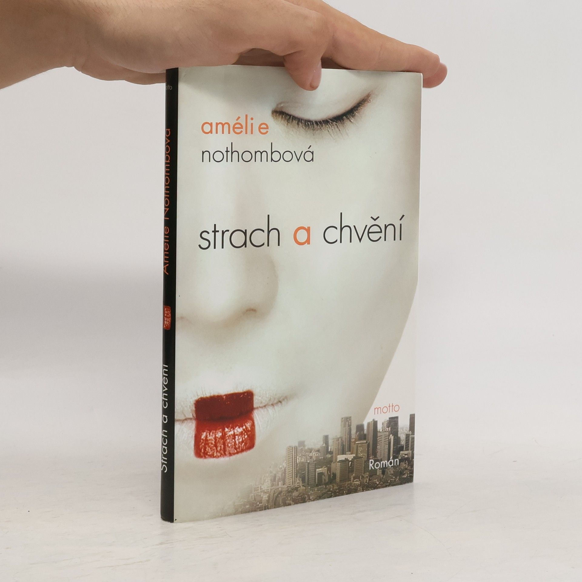 Amélie Nothomb Strach a chvění