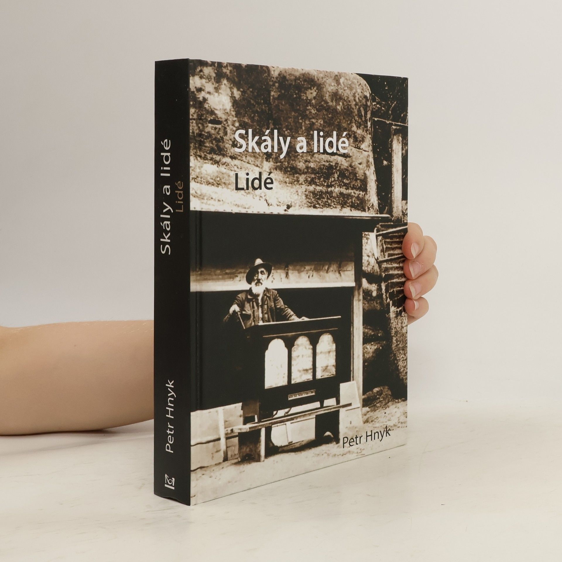 Petr Hnyk Skály a lidé