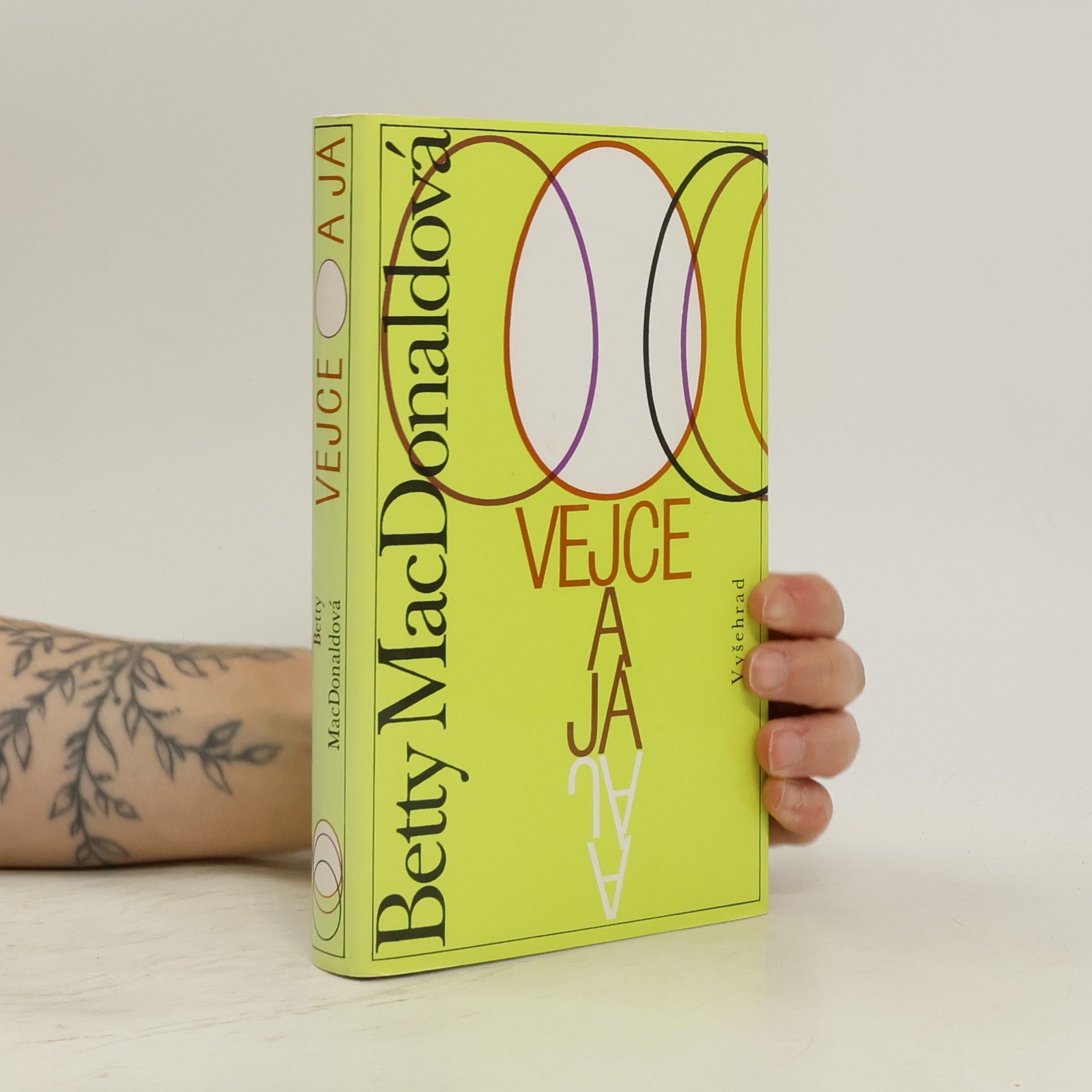Betty MacDonald Vejce a já