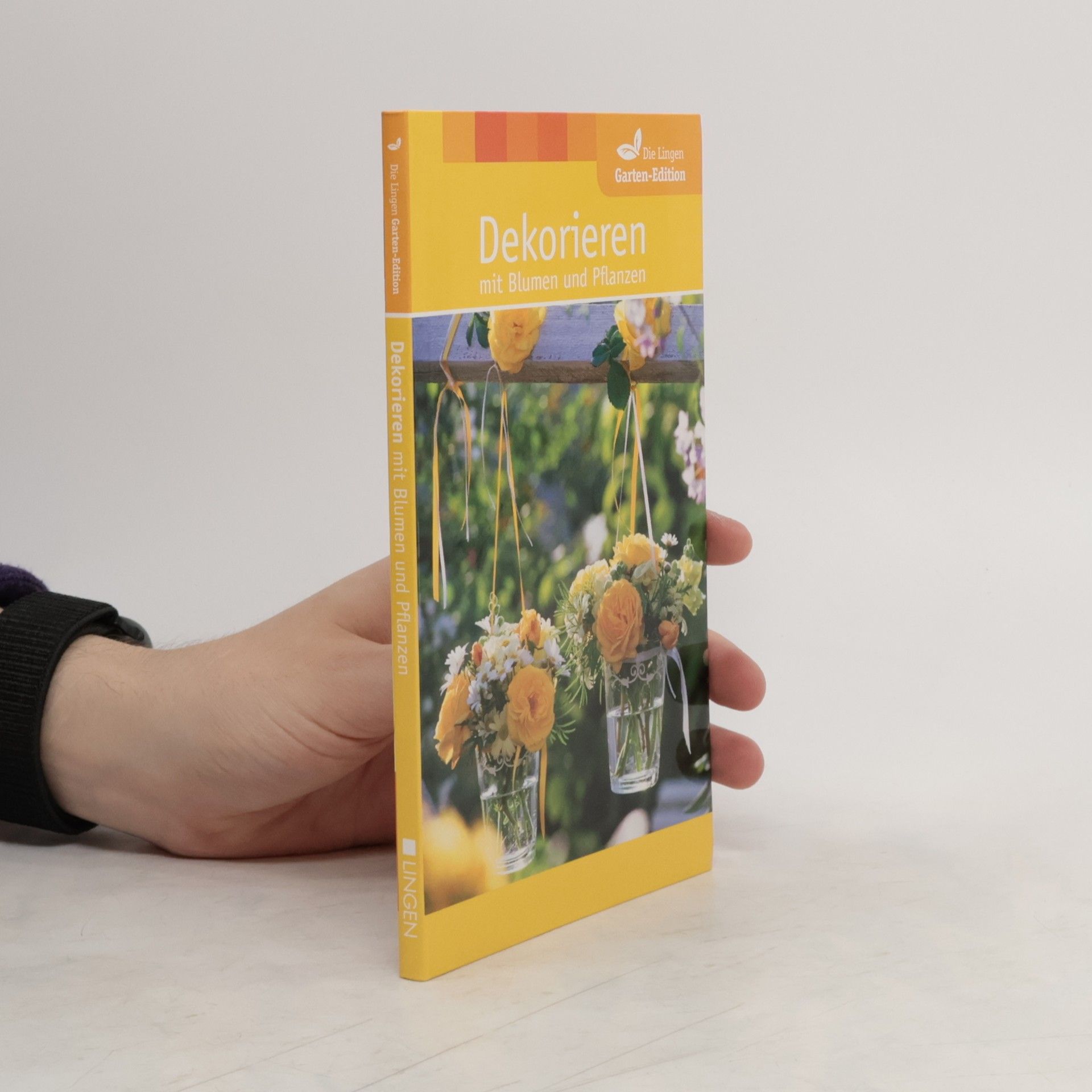 Collectif d'auteurs Dekorieren mit Blumen und Pflanzen