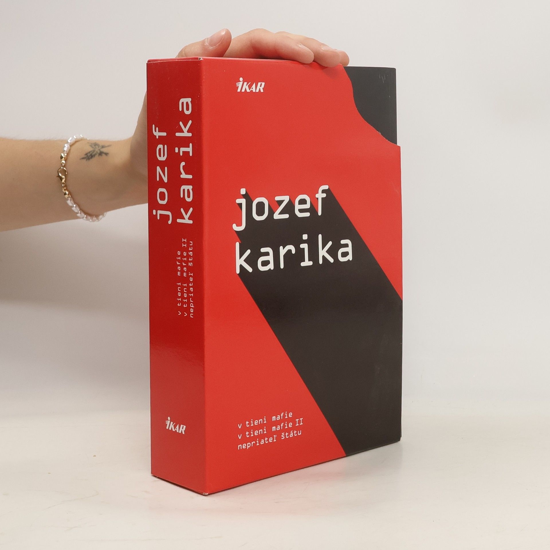 Jozef Karika Mafiánska trilógia (3 svazky v boxu). V tieni mafie. V tieni mafie II. Nepriatel štátu