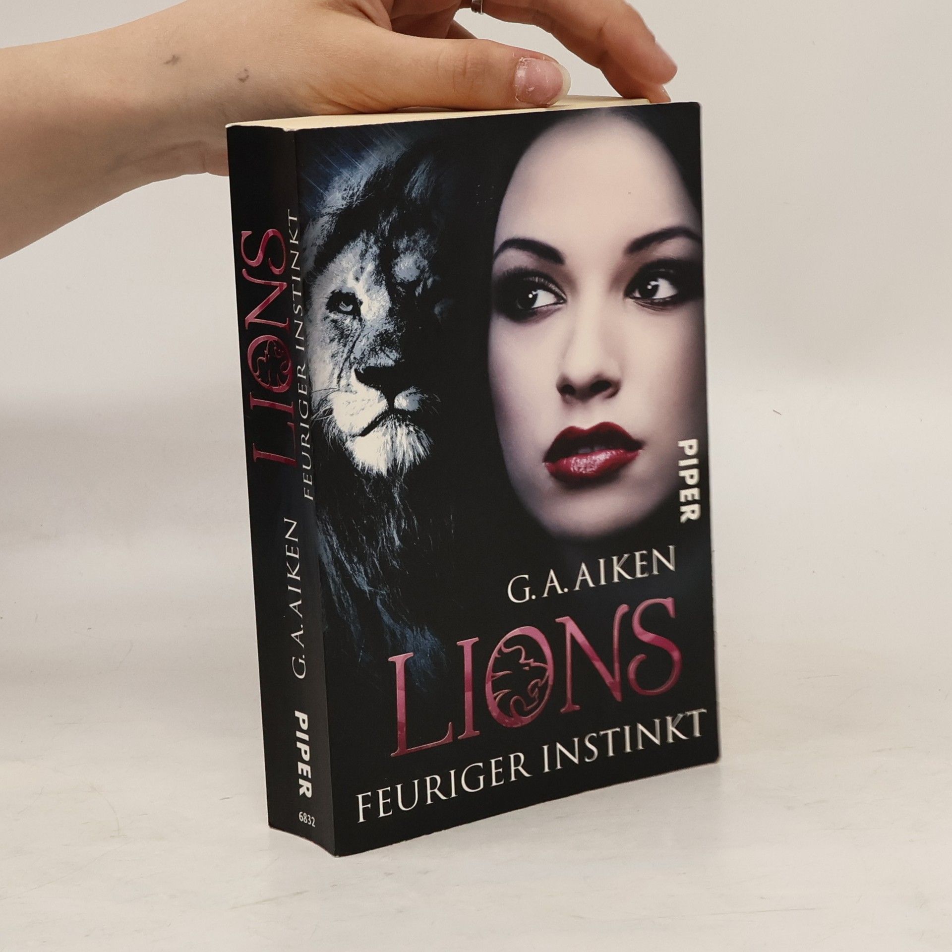 G. A. Aiken Lions. Feueriger Instinkt