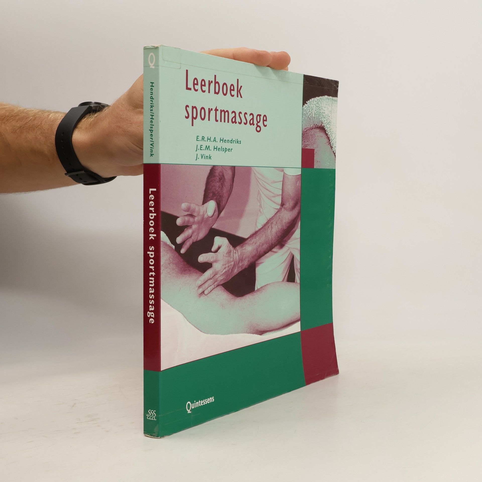 J. E. M. Helsper Leerboek sportmassage