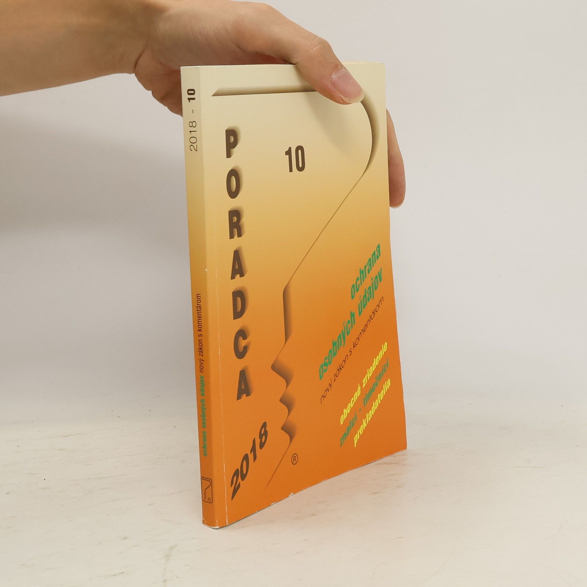 Autores varios Poradce 10/2018
