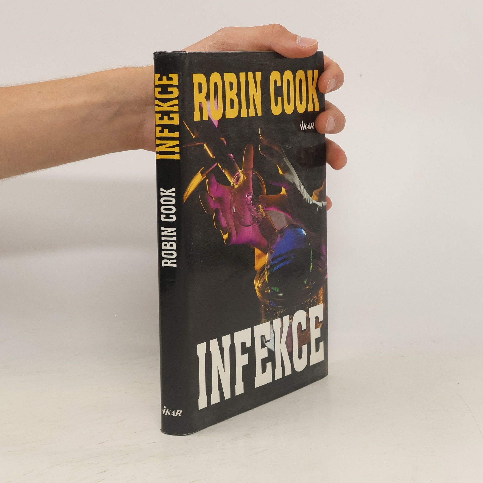 Robin Cook Infekce