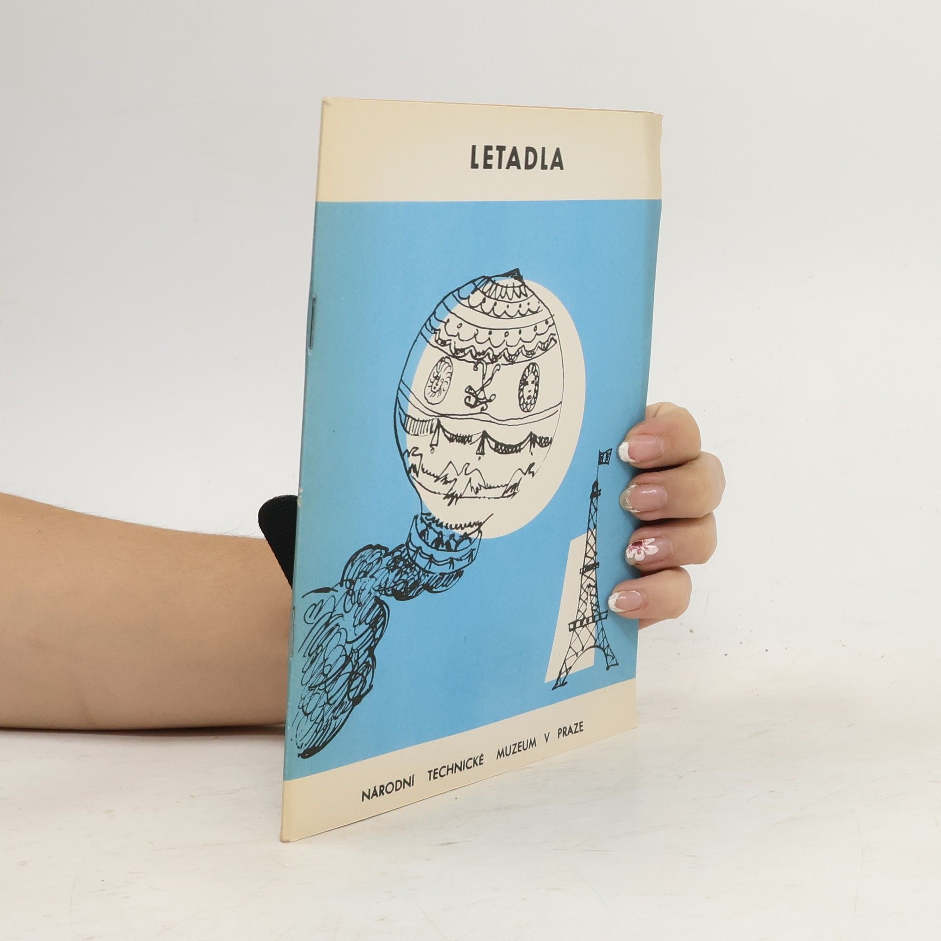 Autores varios Letadla