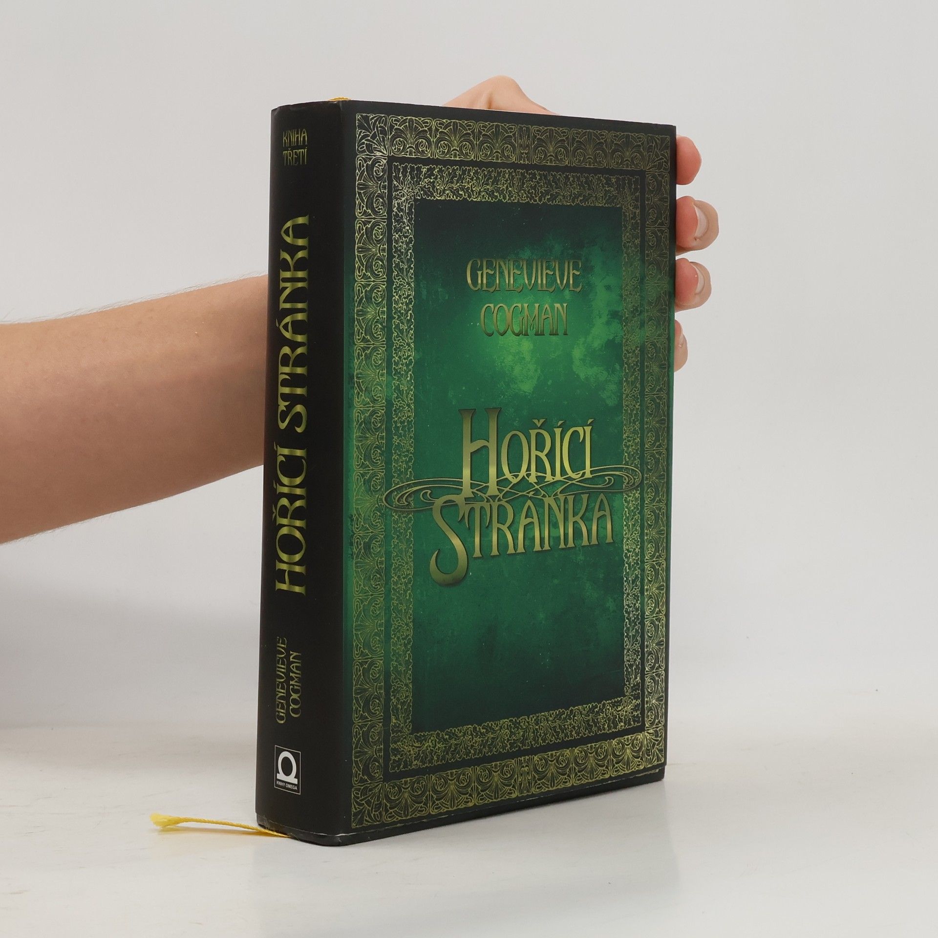 Genevieve Cogman Neviditelná knihovna. Kniha třetí. Hořící stránka