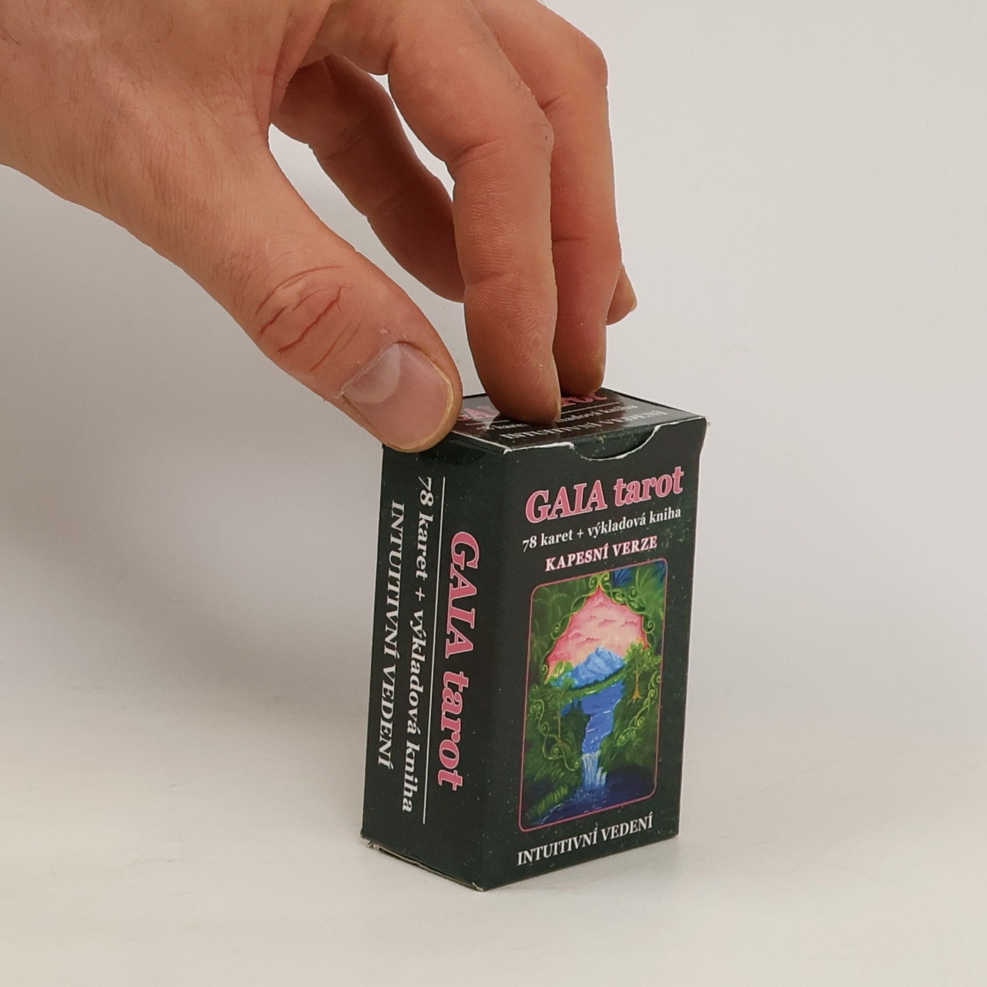Veronika Kovářová Gaia tarot : výkladová kniha : intuitivní vedení