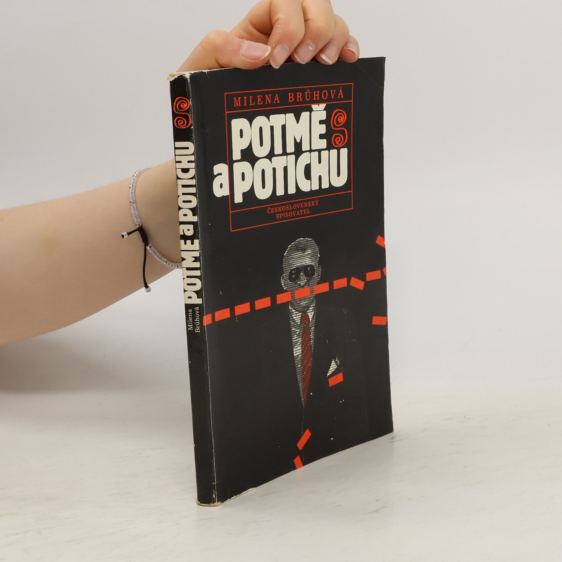 Brůhová Milena Potmě a potichu