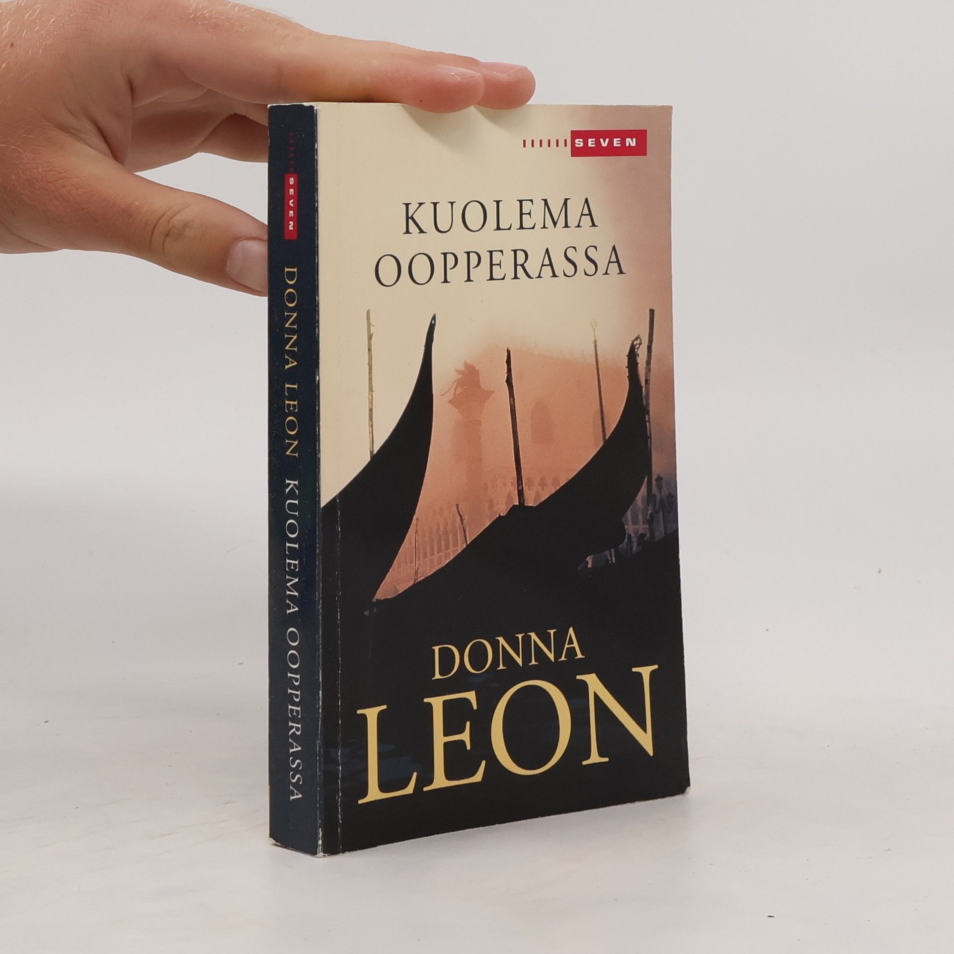 Donna Leon Kuolema oopperassa