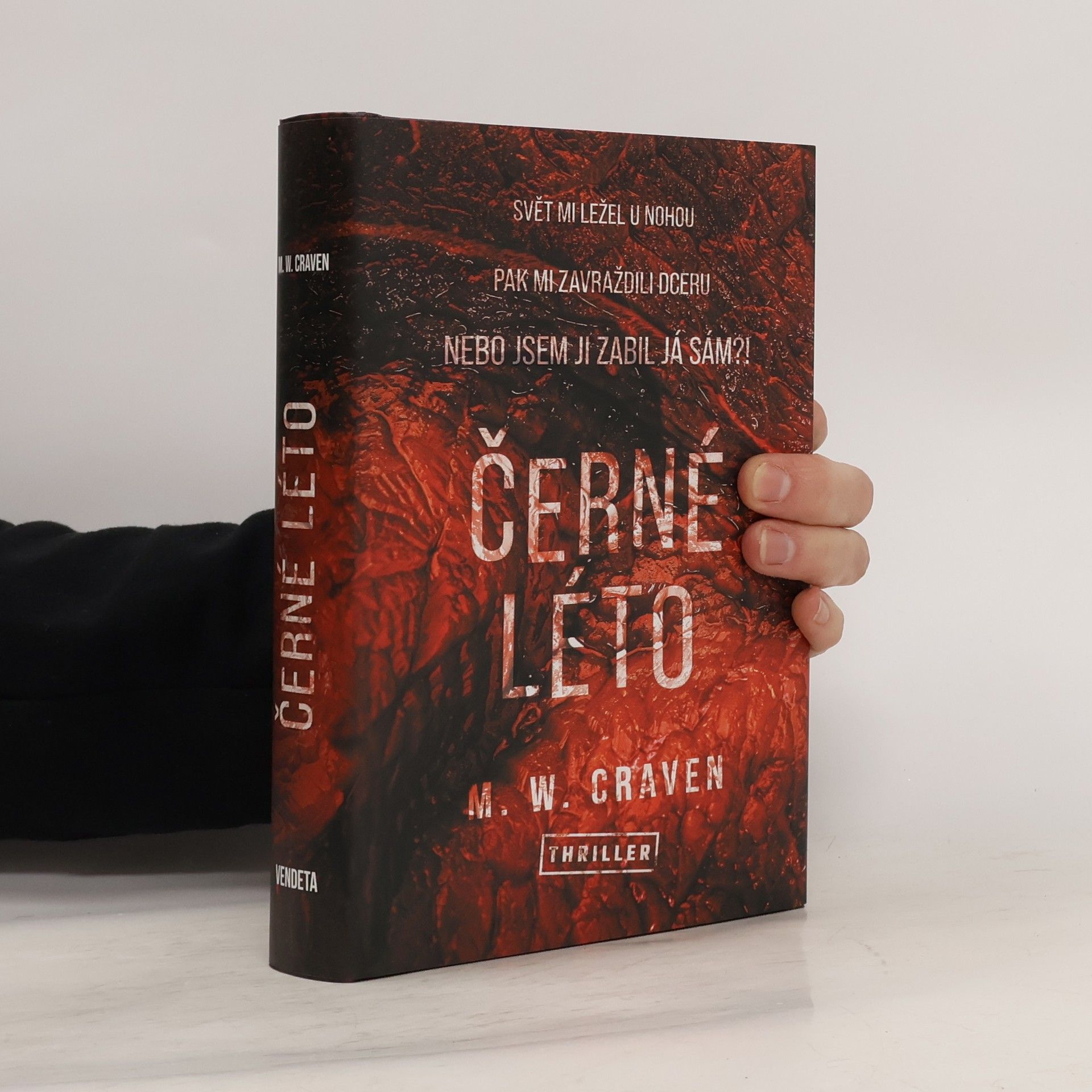 M. W. Craven Černé léto
