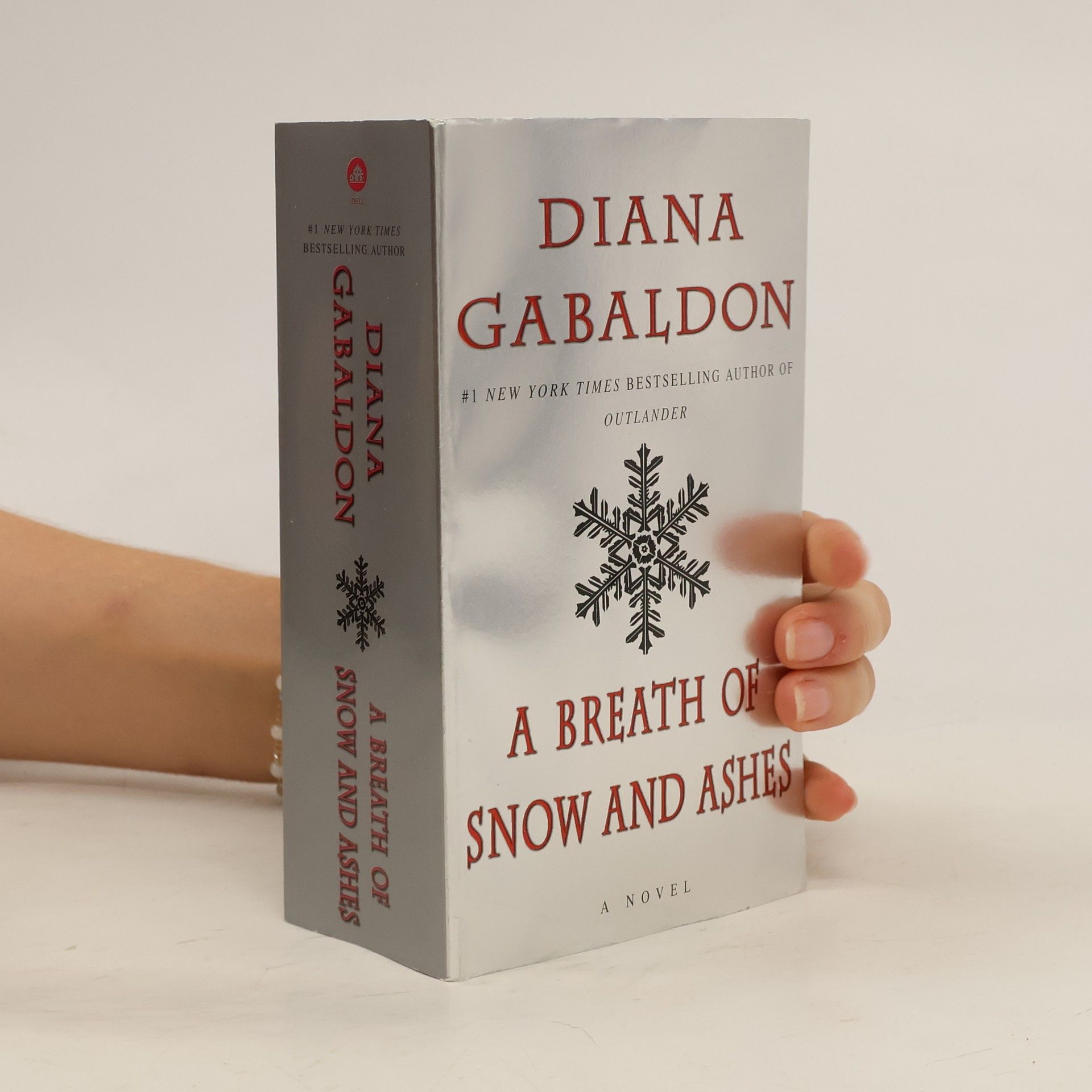 Diana Gabaldon A breath of snow and ashes