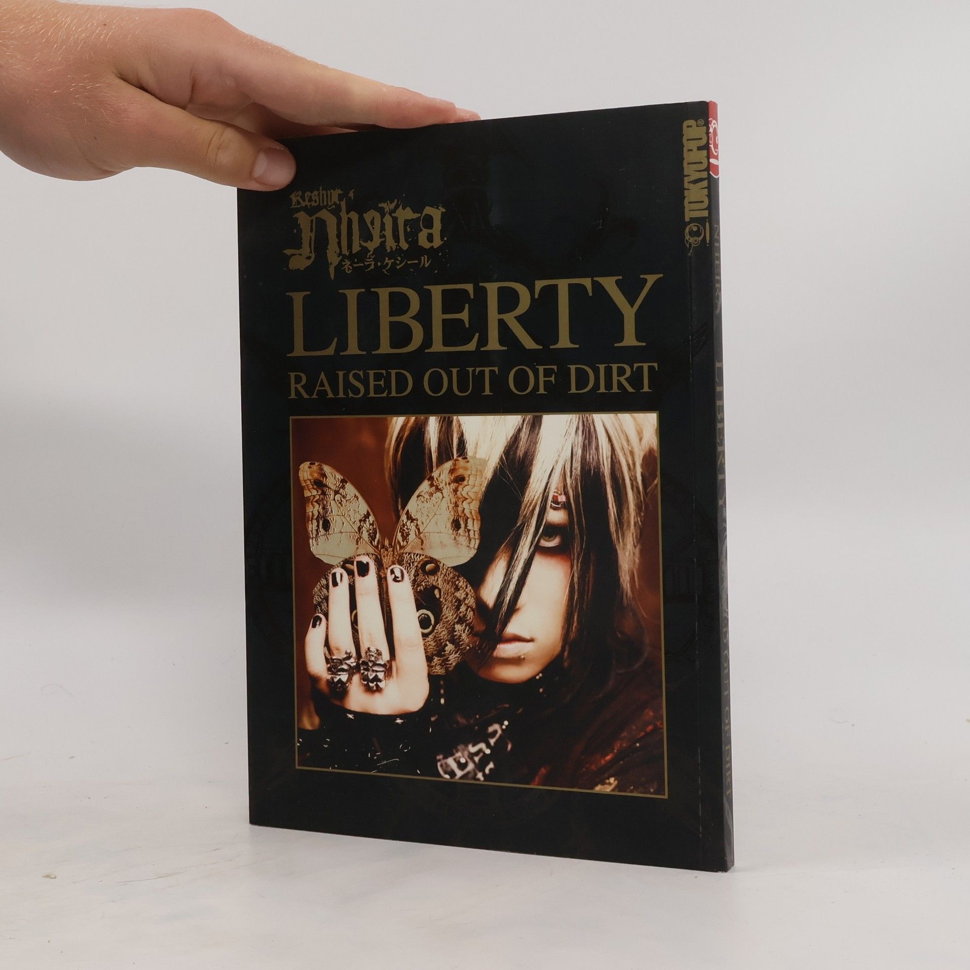Keshyr Nheira Liberty - Raised out of Dirt!. Artbook