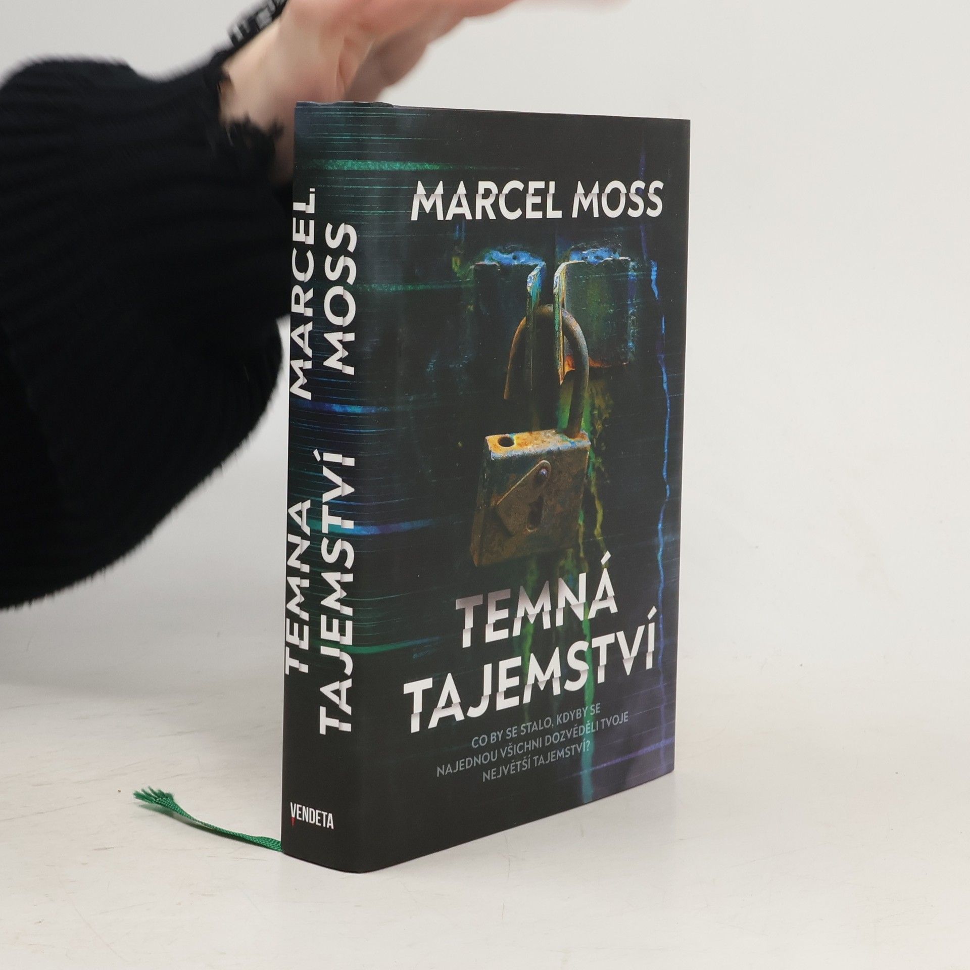Marcel Moss Temná tajemství