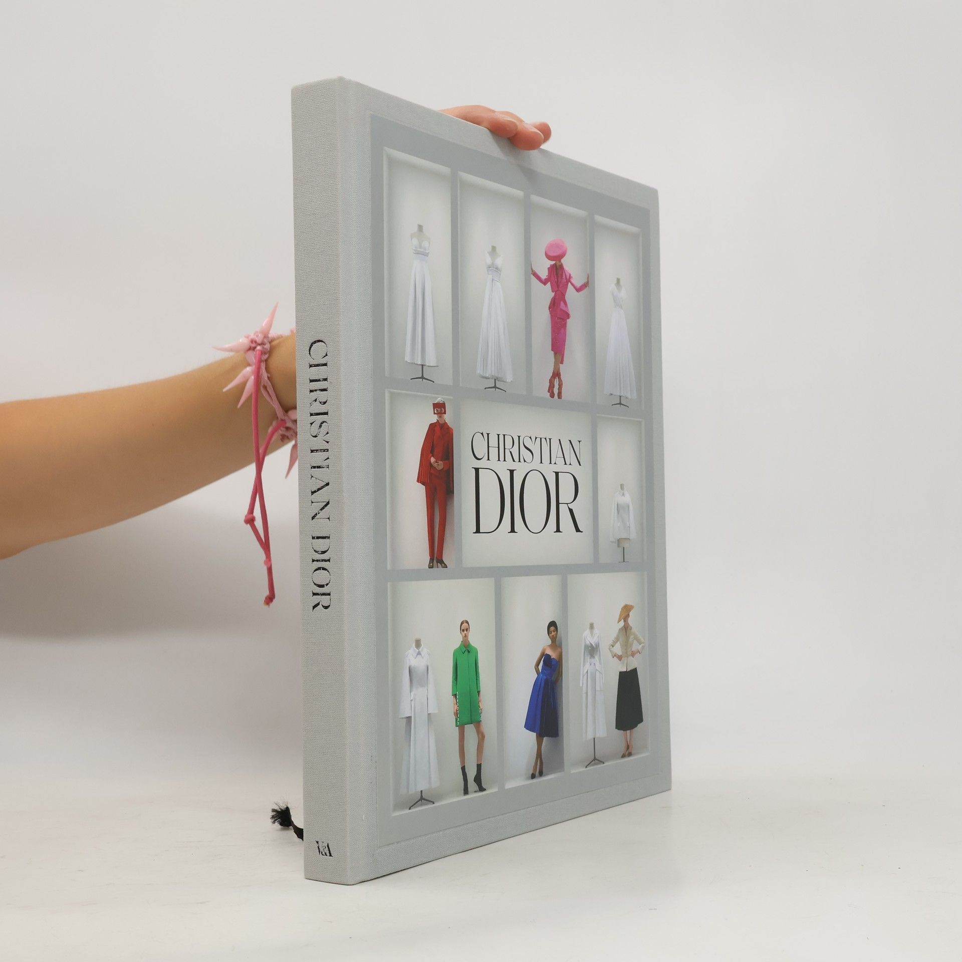 Oriole Cullen Christian Dior