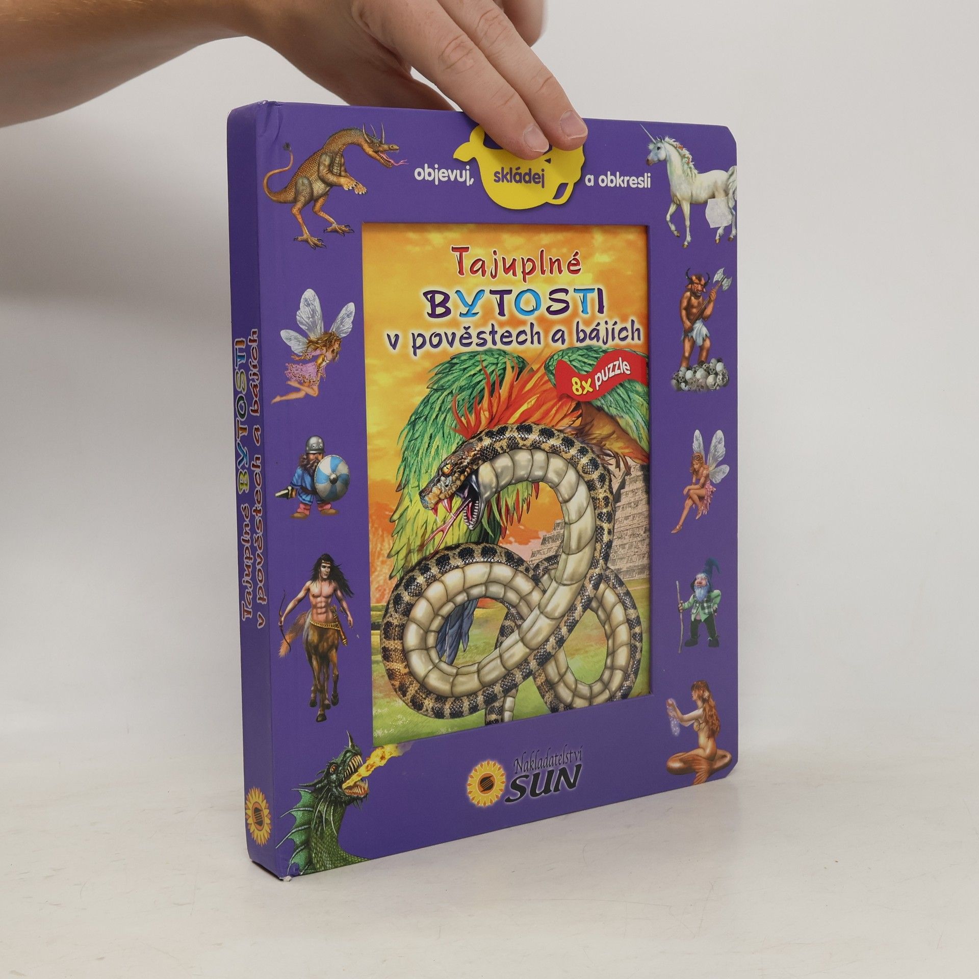 Karolína Schwarzová Tajuplné bytosti v pověstech a bájích. 8x puzzle.