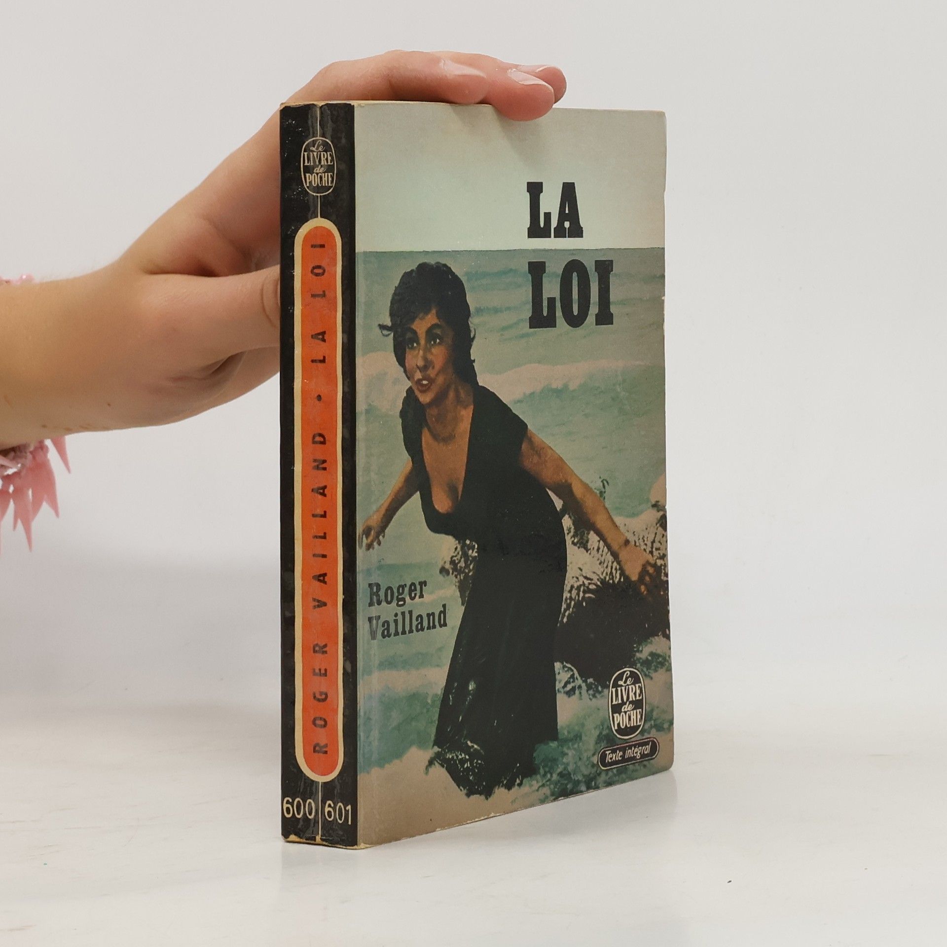 Roger Vailland La loi