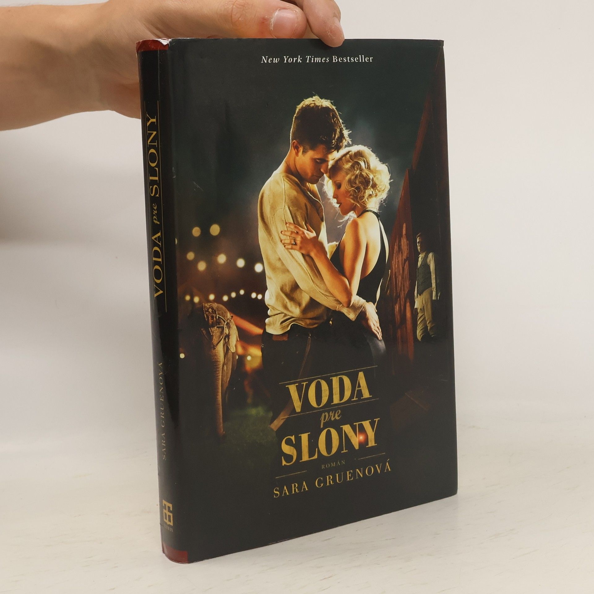 Sara Gruen Voda pre slony