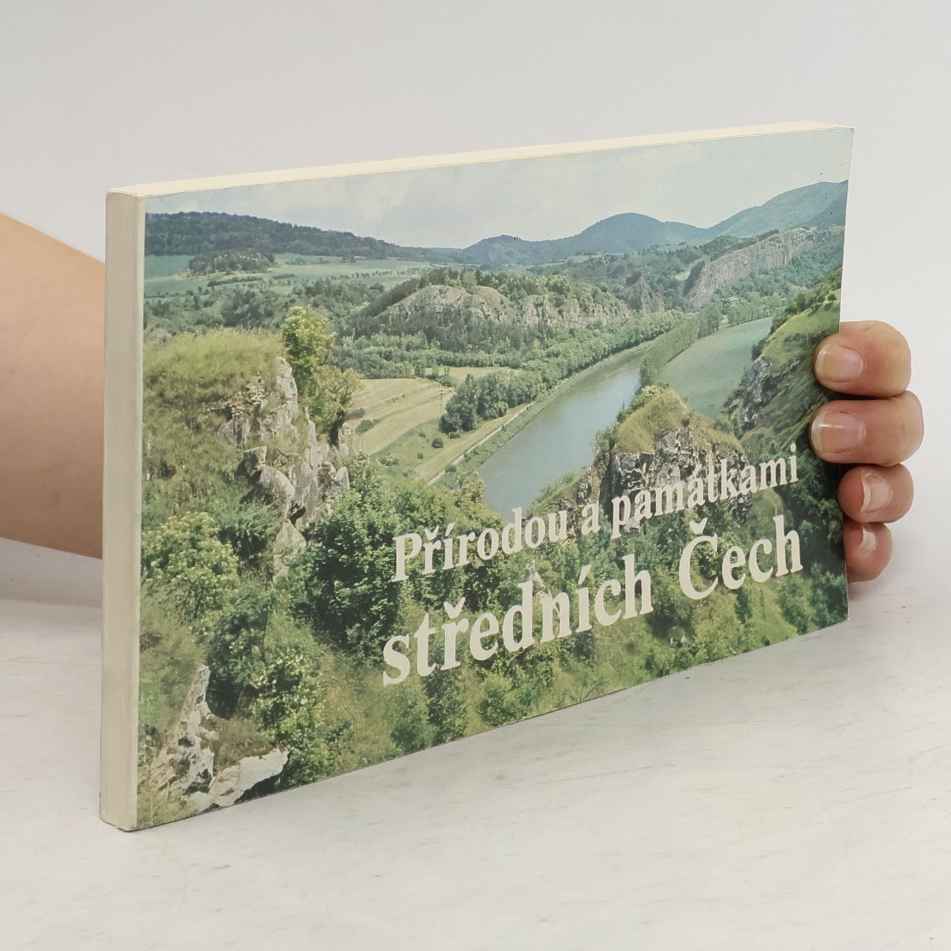 Zdeněk Kárník Přírodou a památkami středních Čech