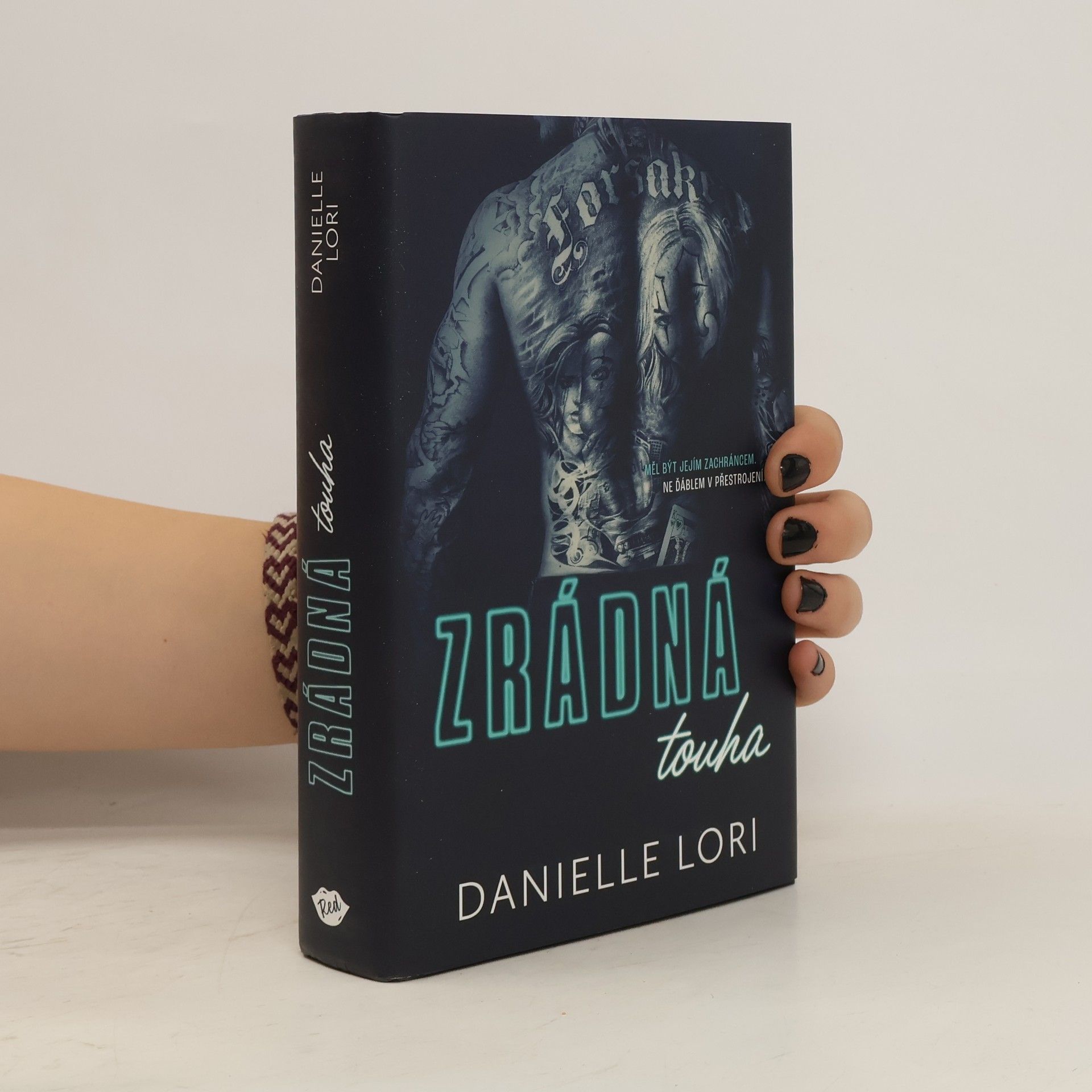 Danielle Lori Zrádná touha