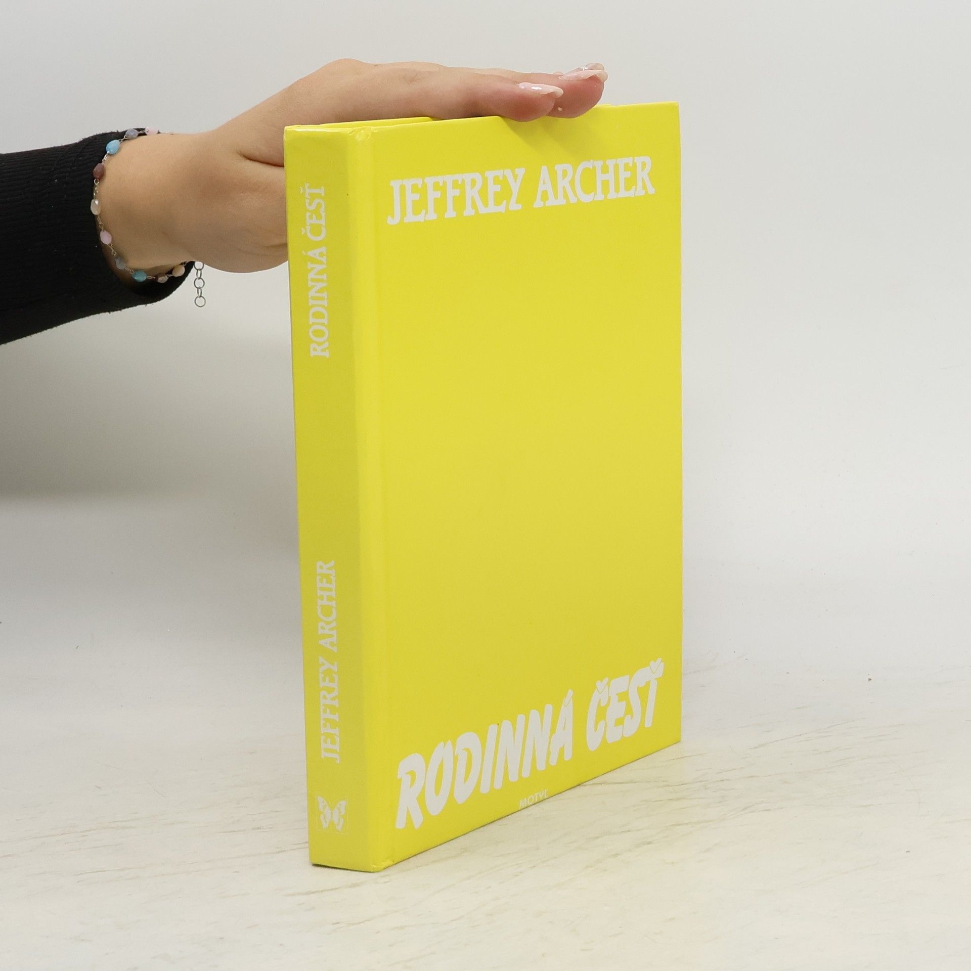 Jeffrey Archer Rodinná česť