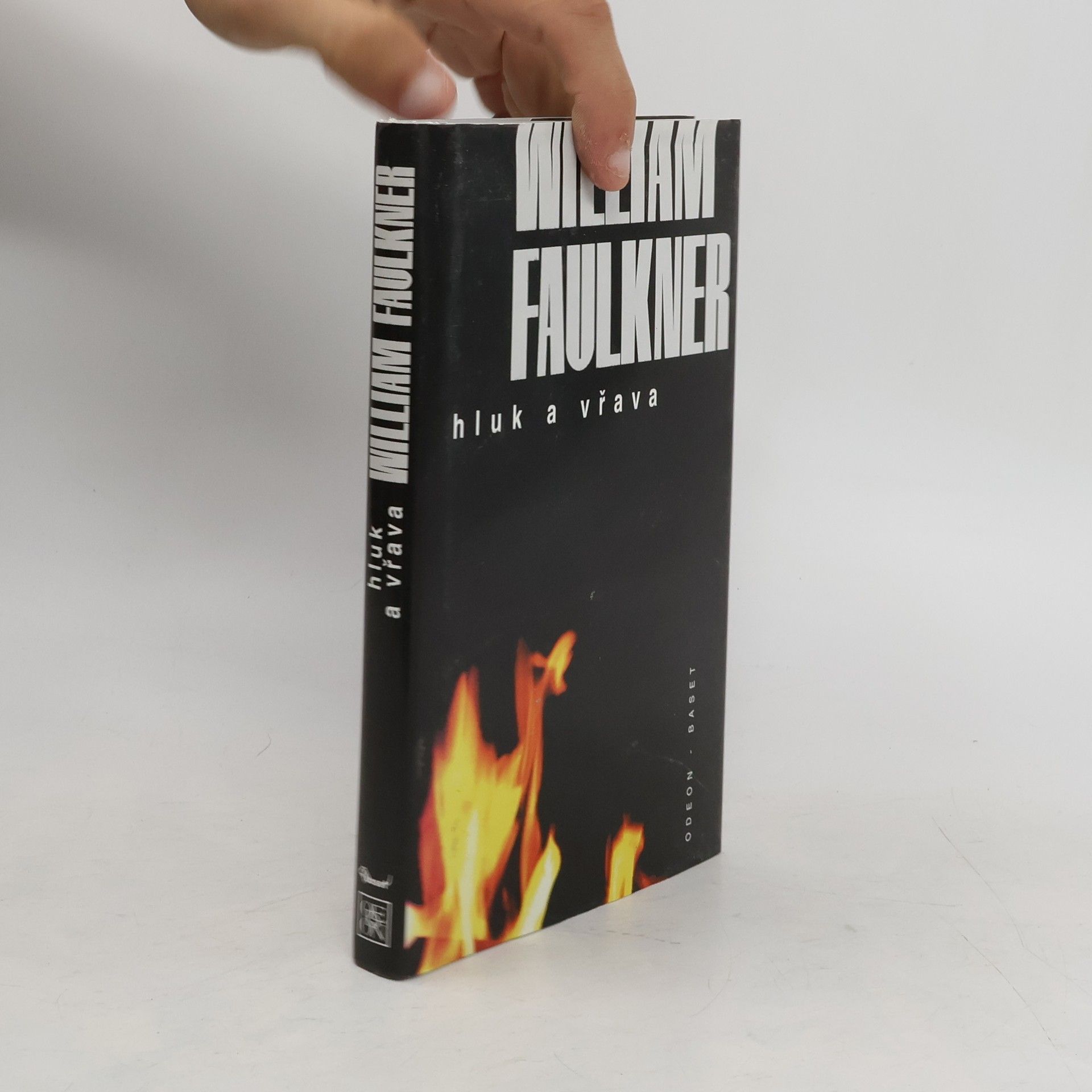 William Faulkner Hluk a vřava
