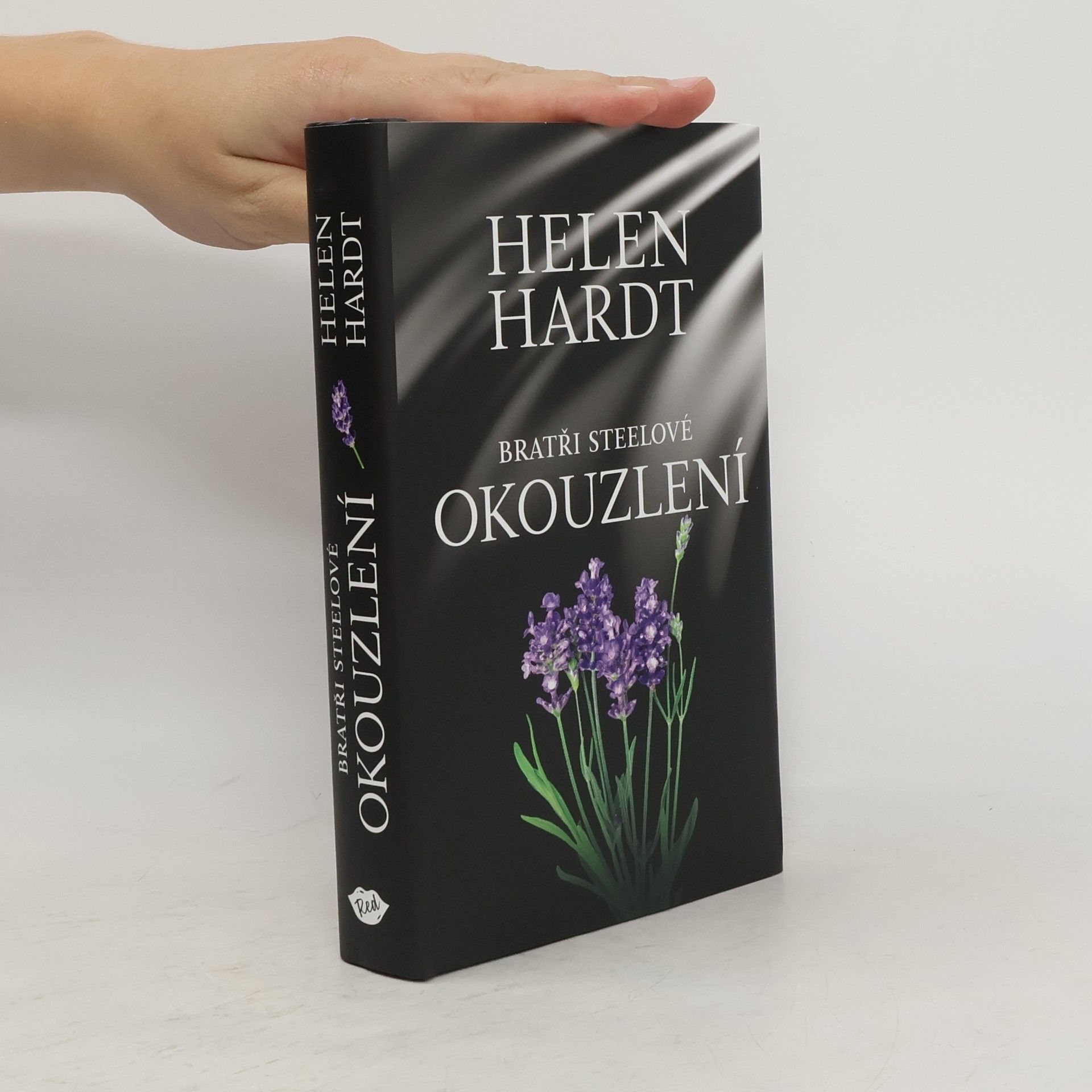 Helen Hardt Bratři Steelové. Okouzlení