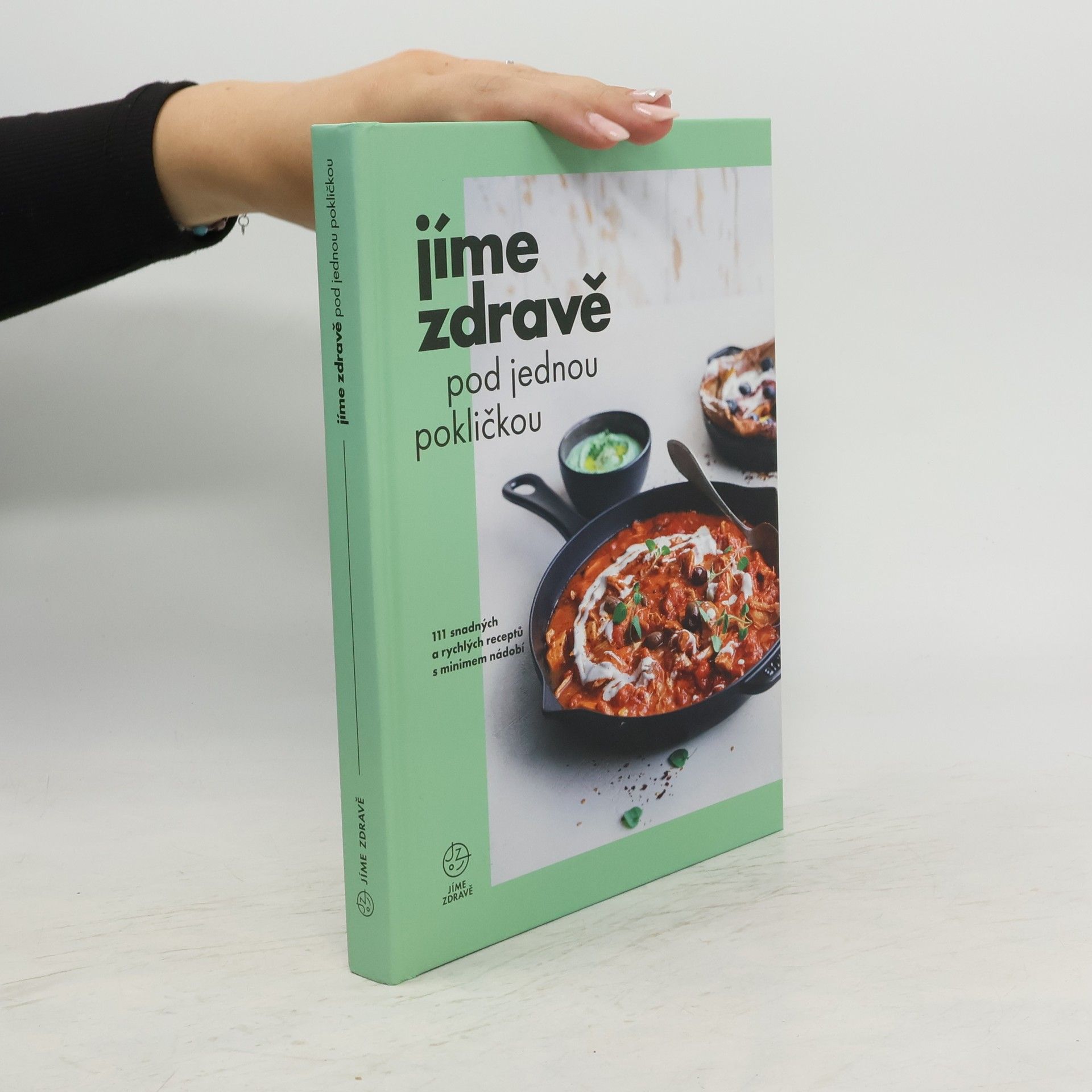 Marie Bartošová Jíme zdravě pod jednou pokličkou